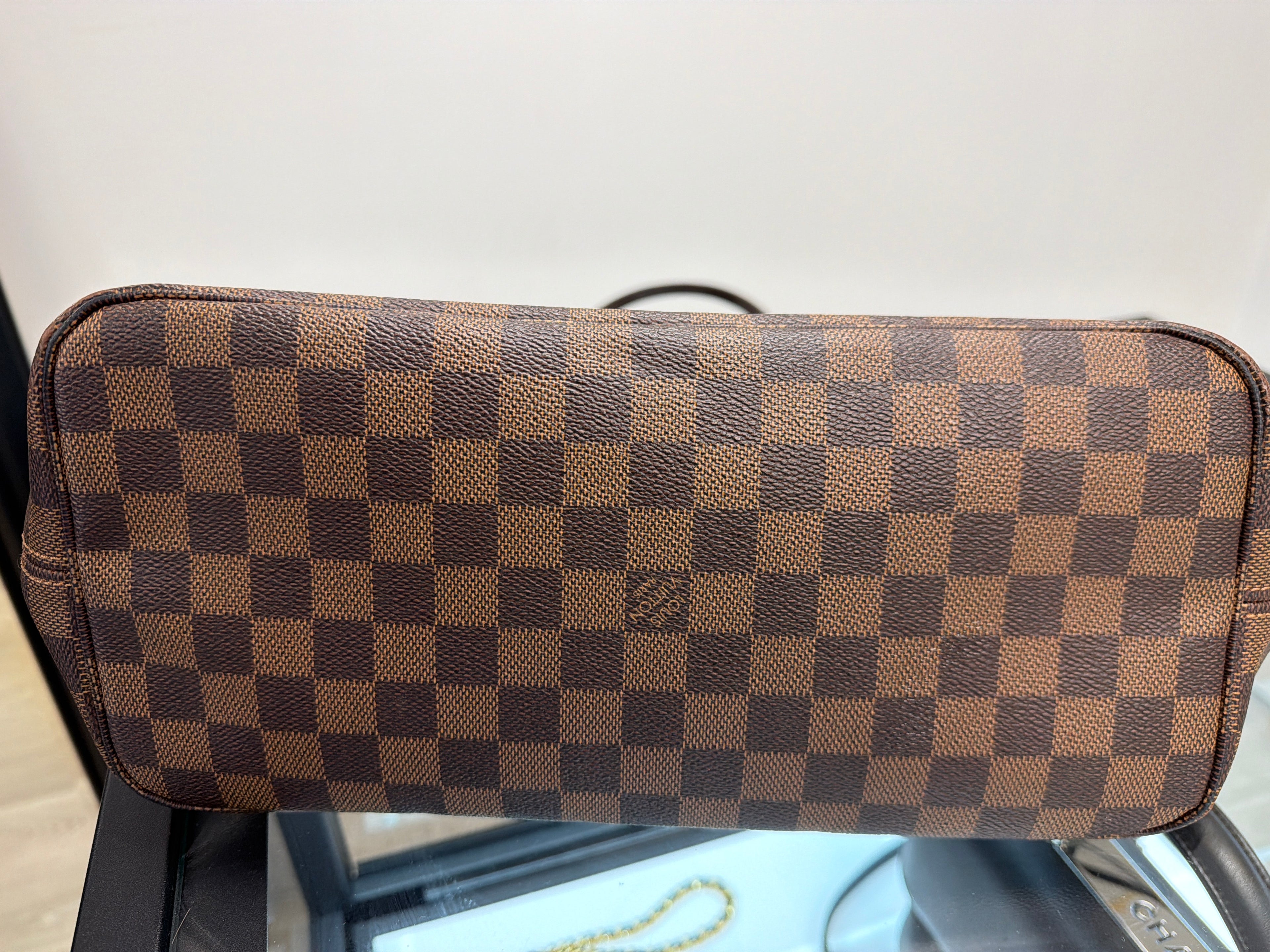 Louis Vuitton Neverfull MM in Damier Ebene