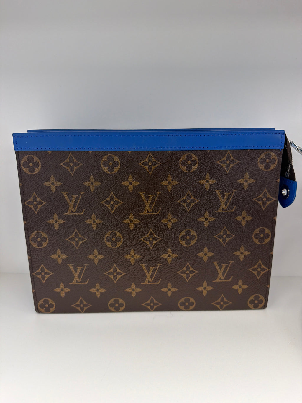 Louis Vuitton Pochette Voyage
Monogram Indigo Blue