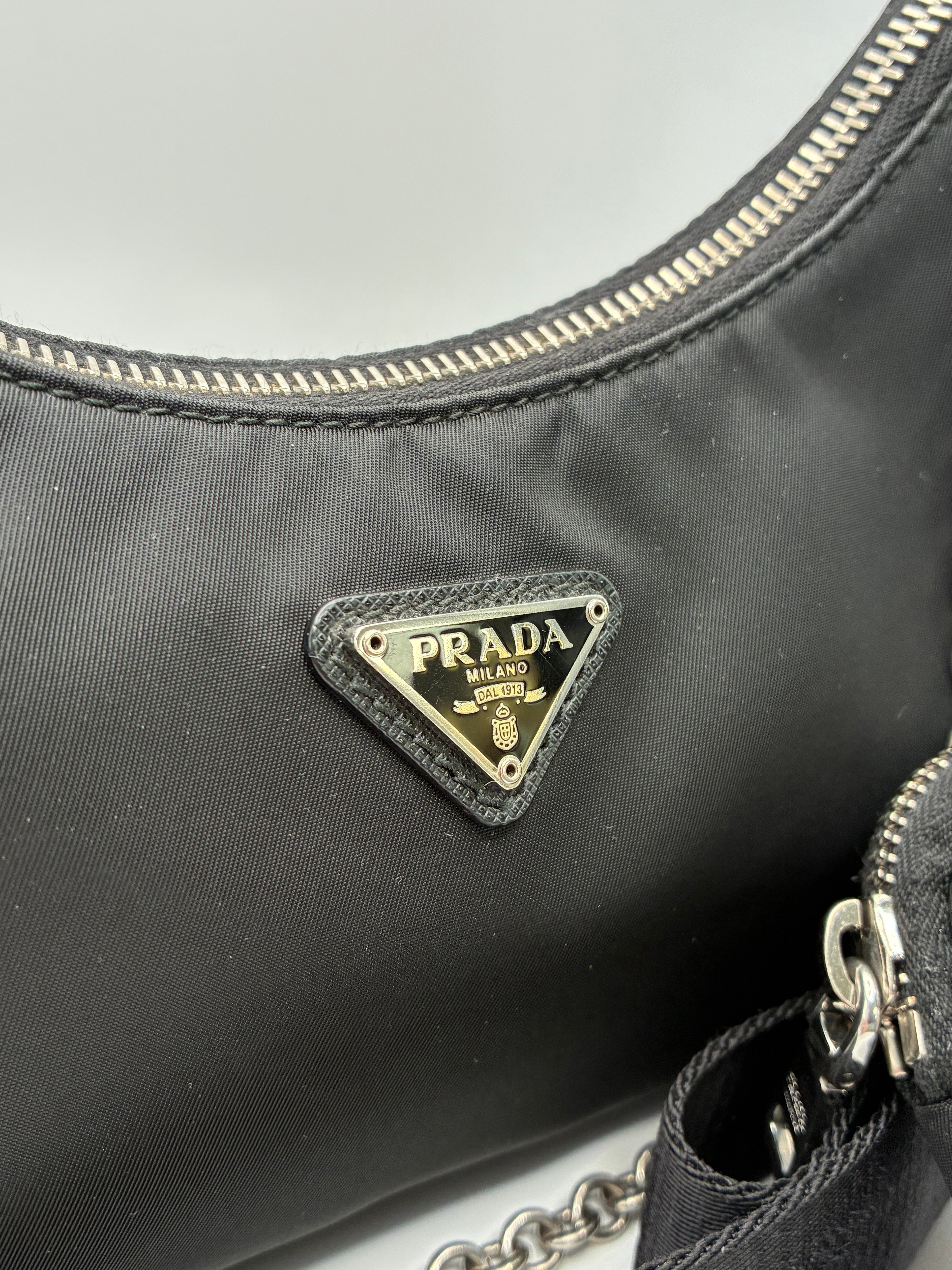 Prada Re-Edition 2005 Black - Like New