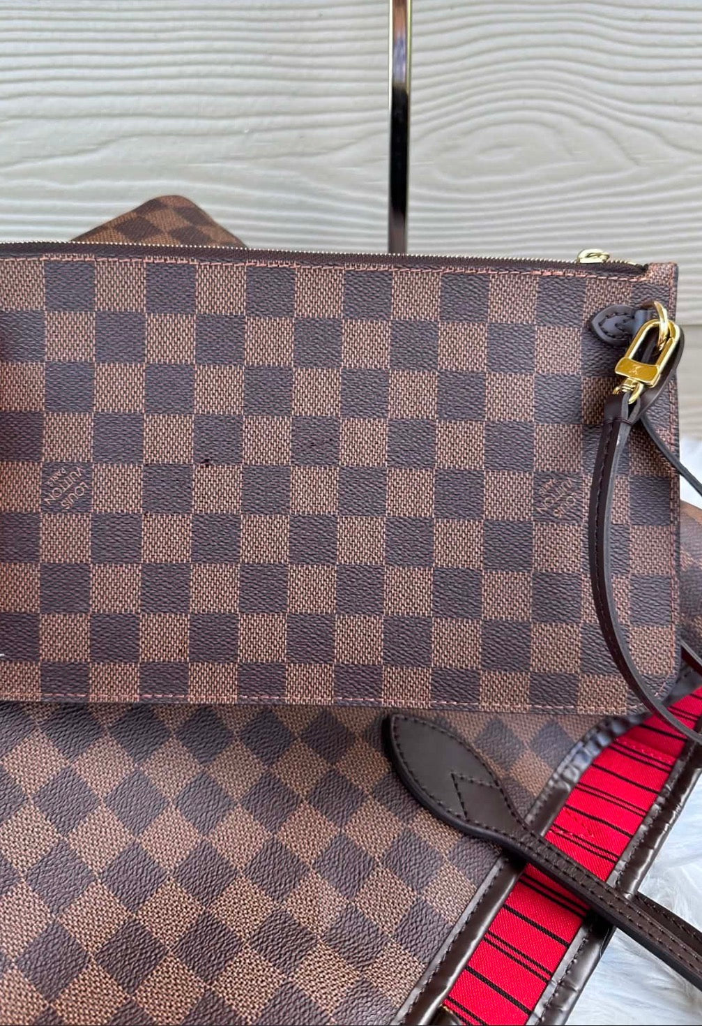 Louis Vuitton Neverfull GM Damier - Red Interior with pouch