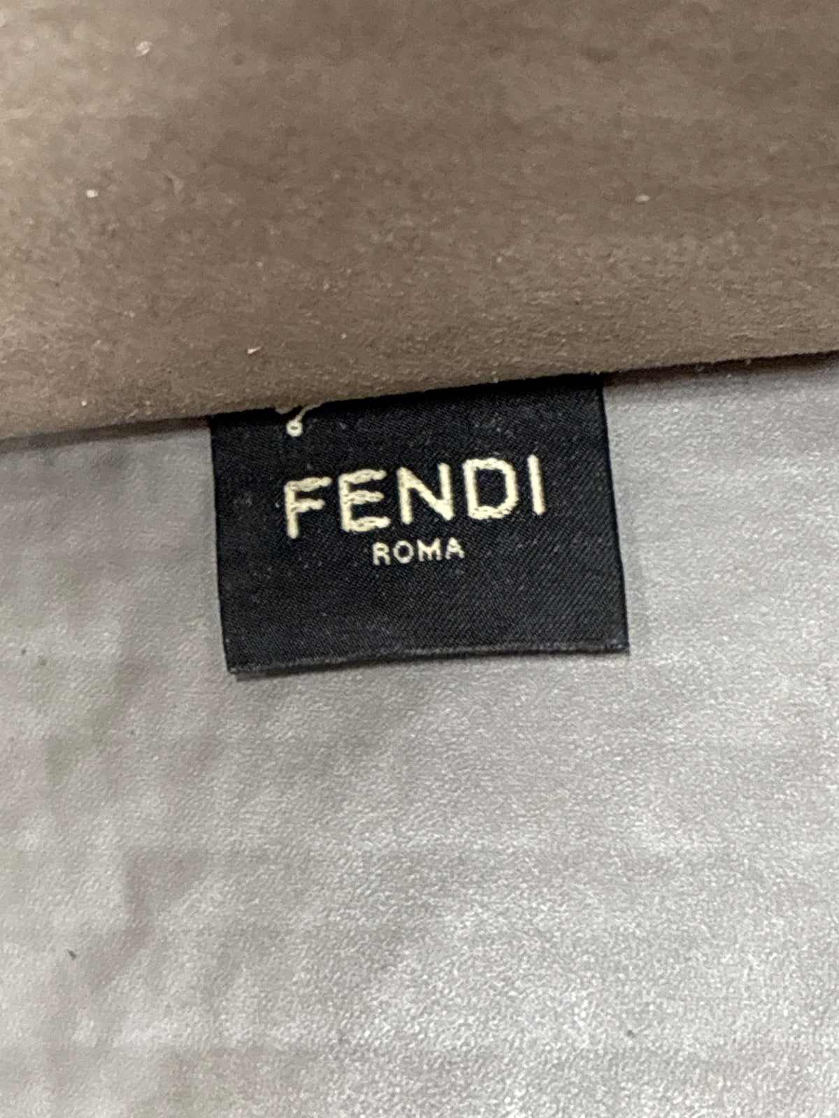 Fendi Vitello King Plexiglass Logo Embossed Medium Fendi Sunshine Shopper Tote Moon