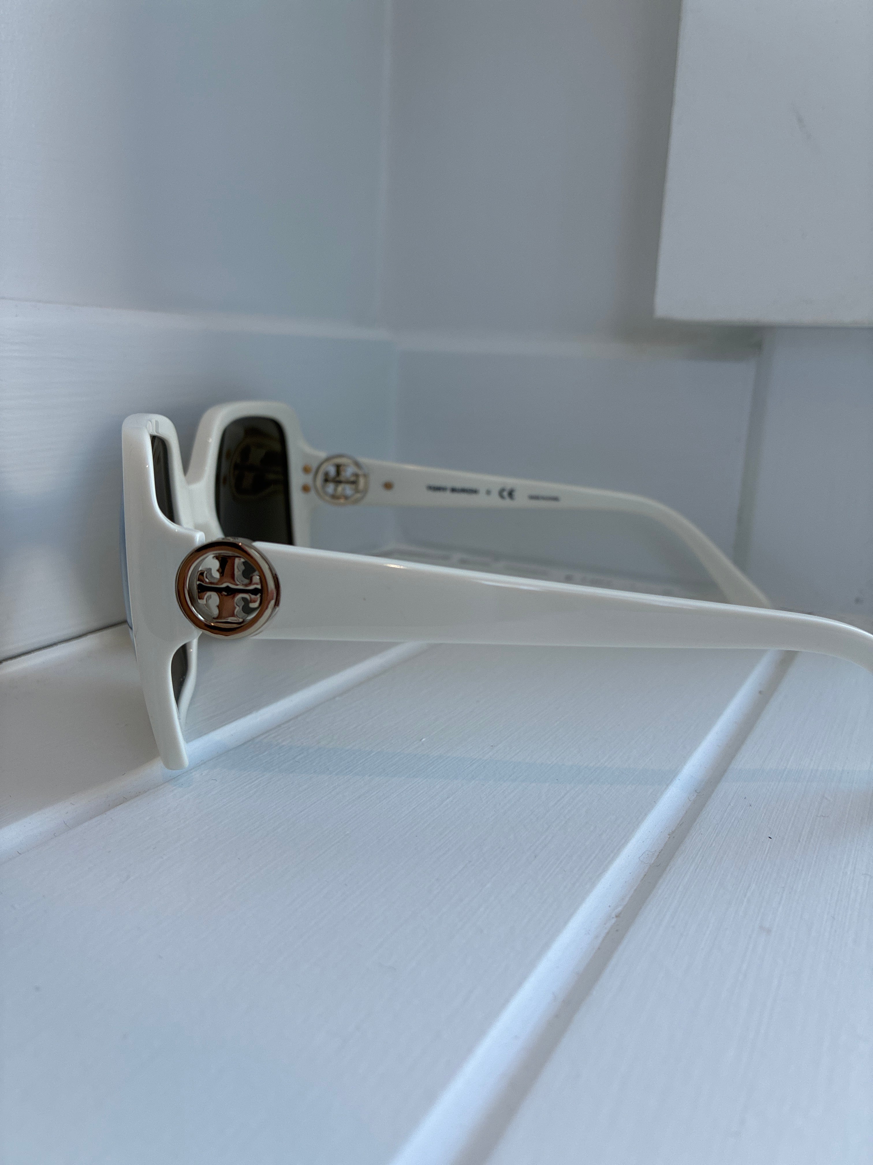 Tory Burch TY7135 in Optic White