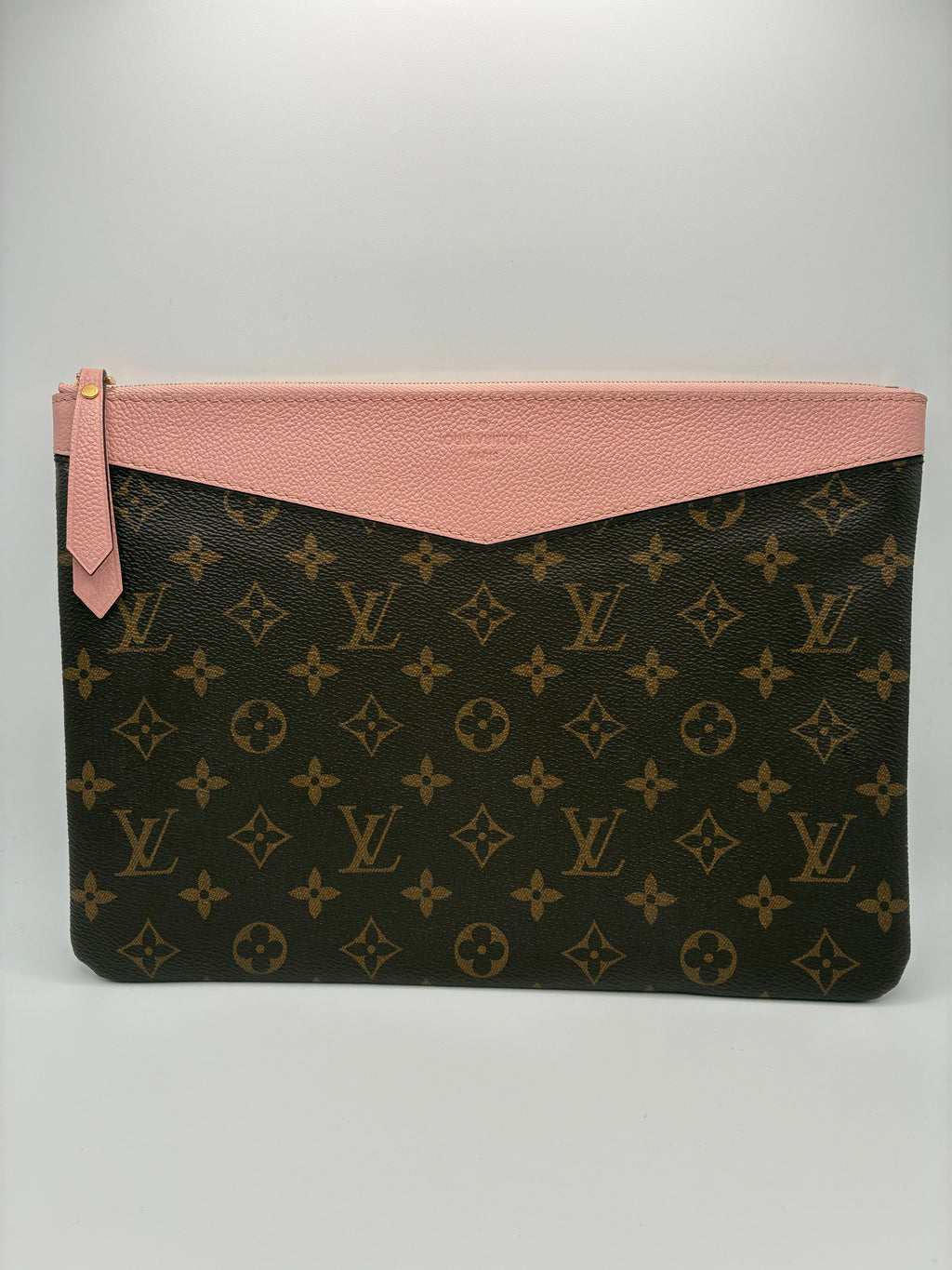 Louis Vuitton Daily Pouch - Rose Poudre