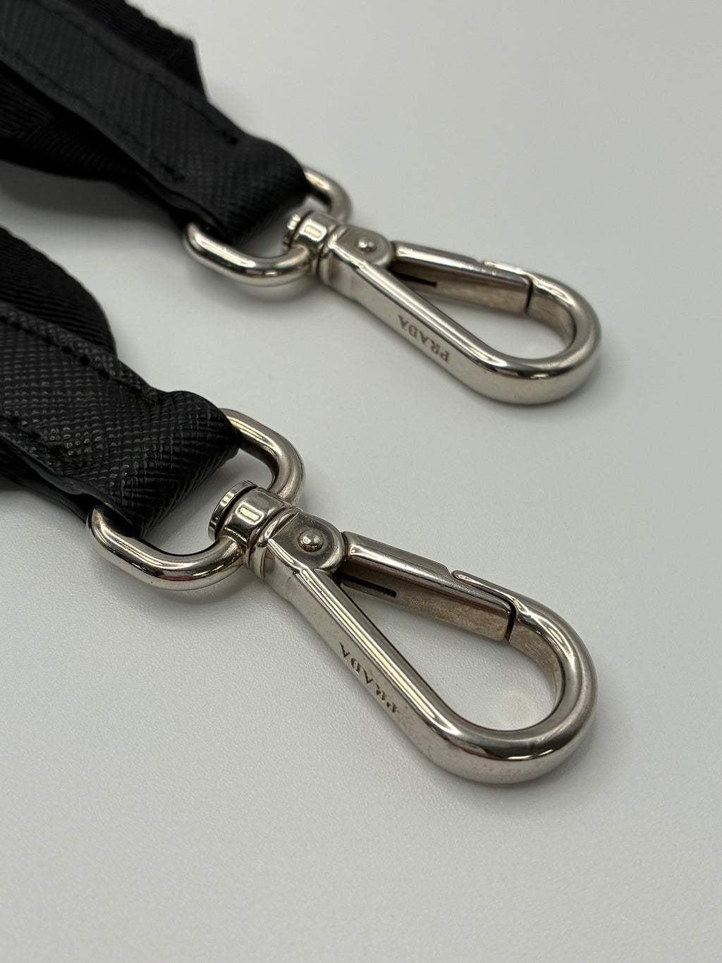 Prada Re-Edition 2005 Black - Like New