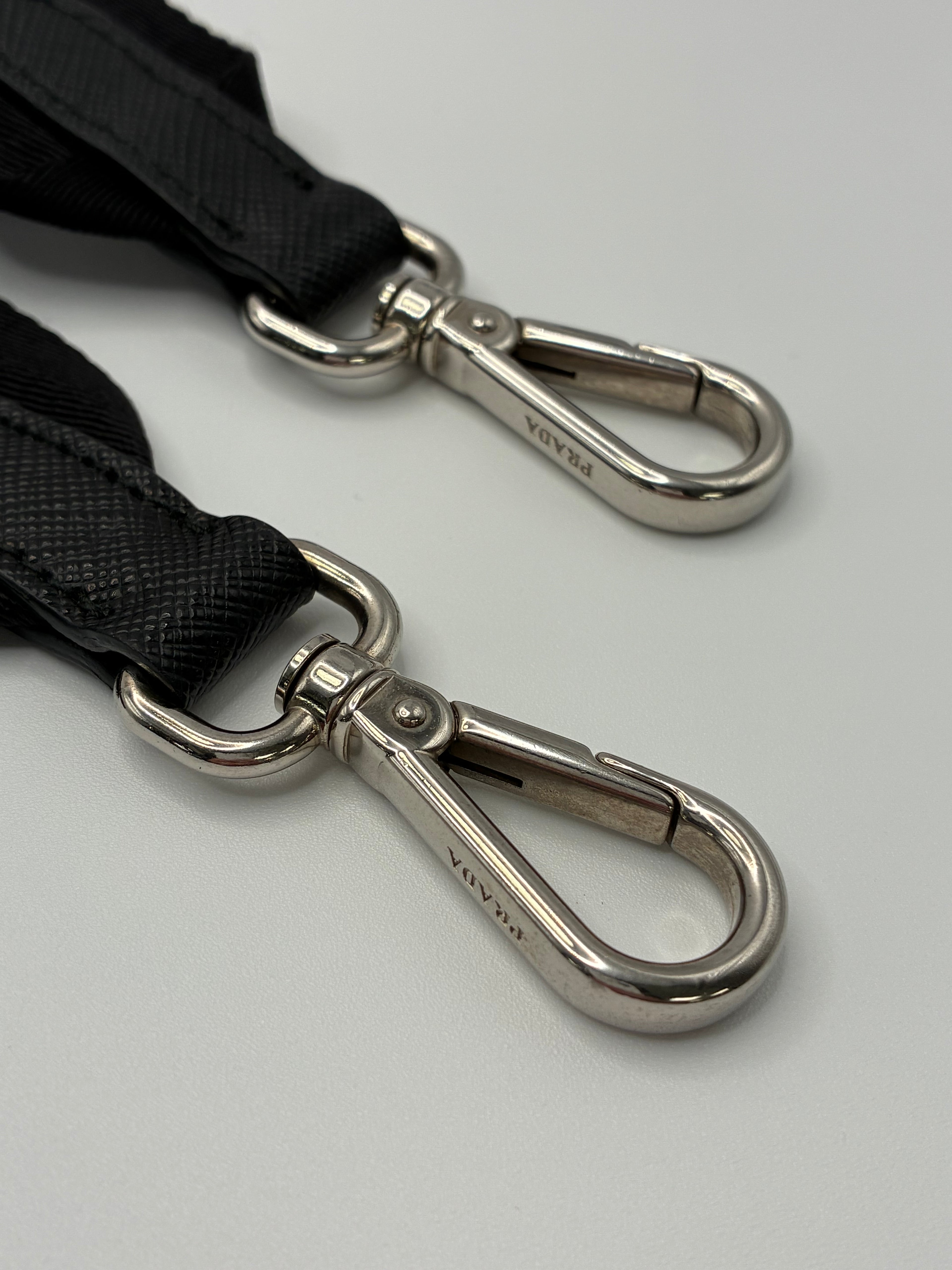 Prada Re-Edition 2005 Black - Like New