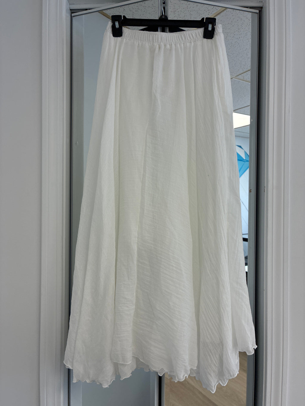 Max Studio Long White Skirt