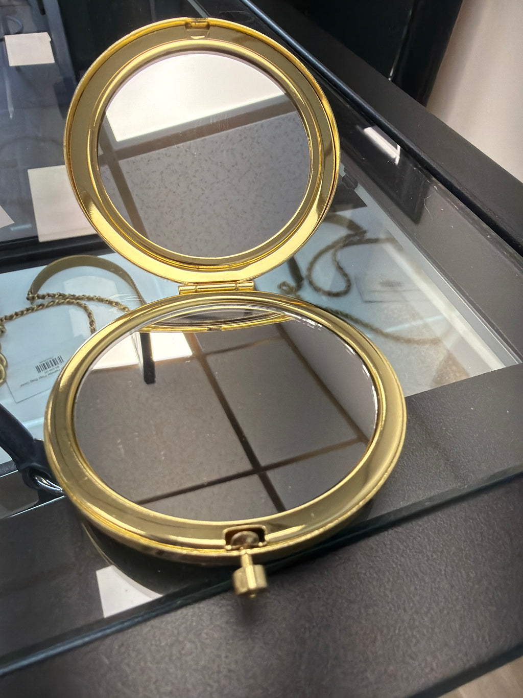 LV Unique Repurposed Compact