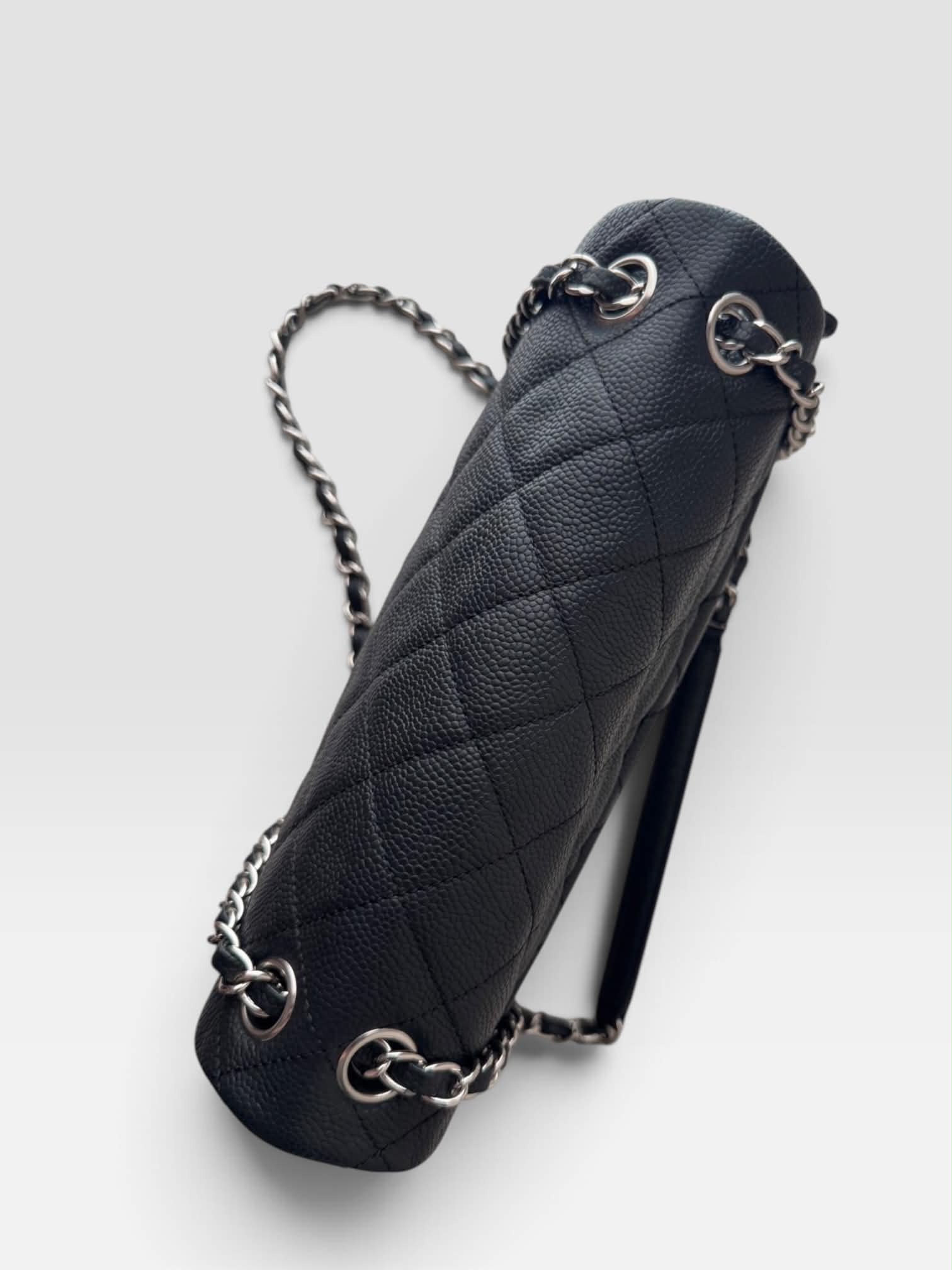 Chanel Caviar Quilted Medium Easy Flap Black (pre-order)