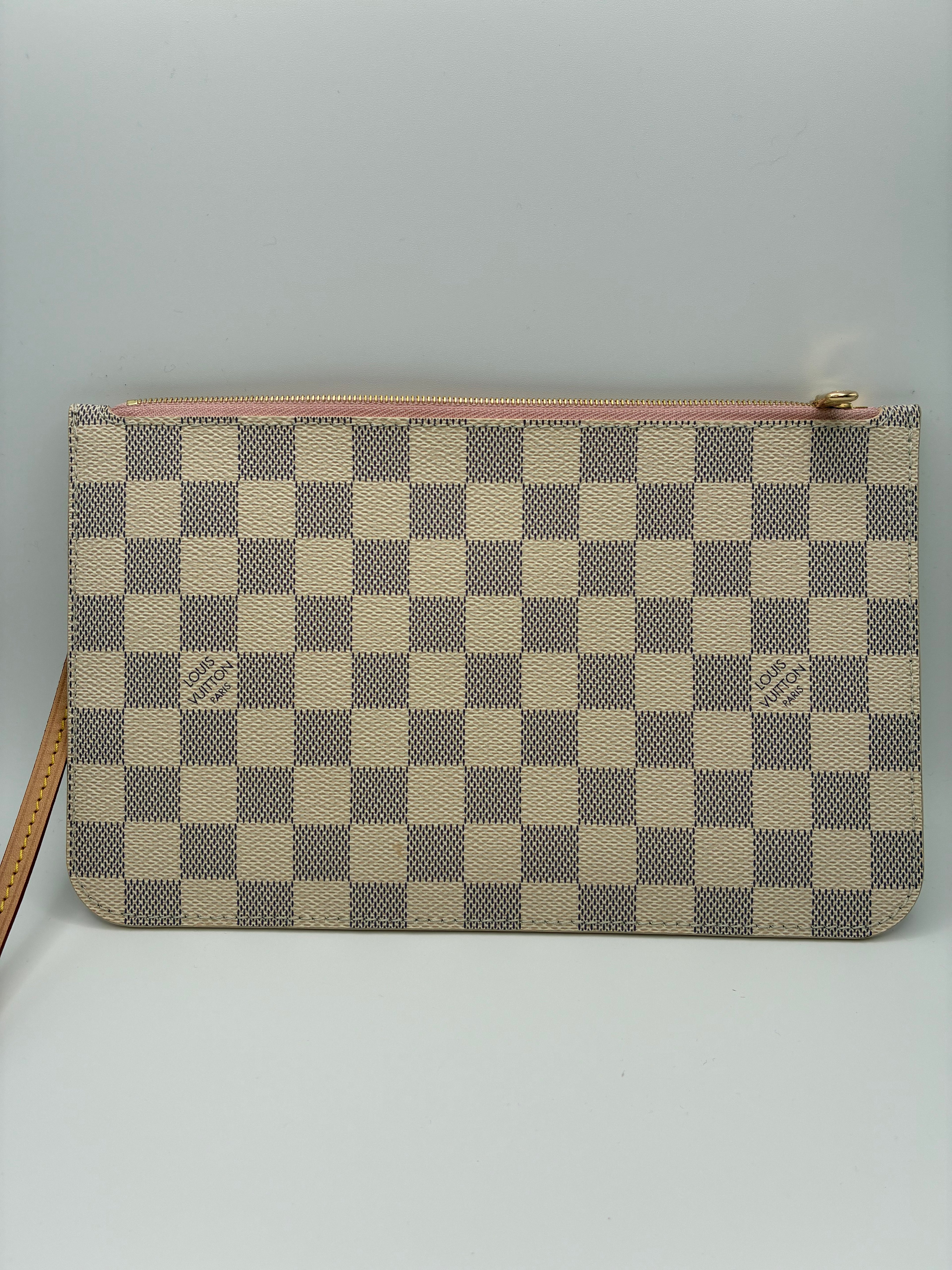 Louis Vuitton Neverfull Pouch