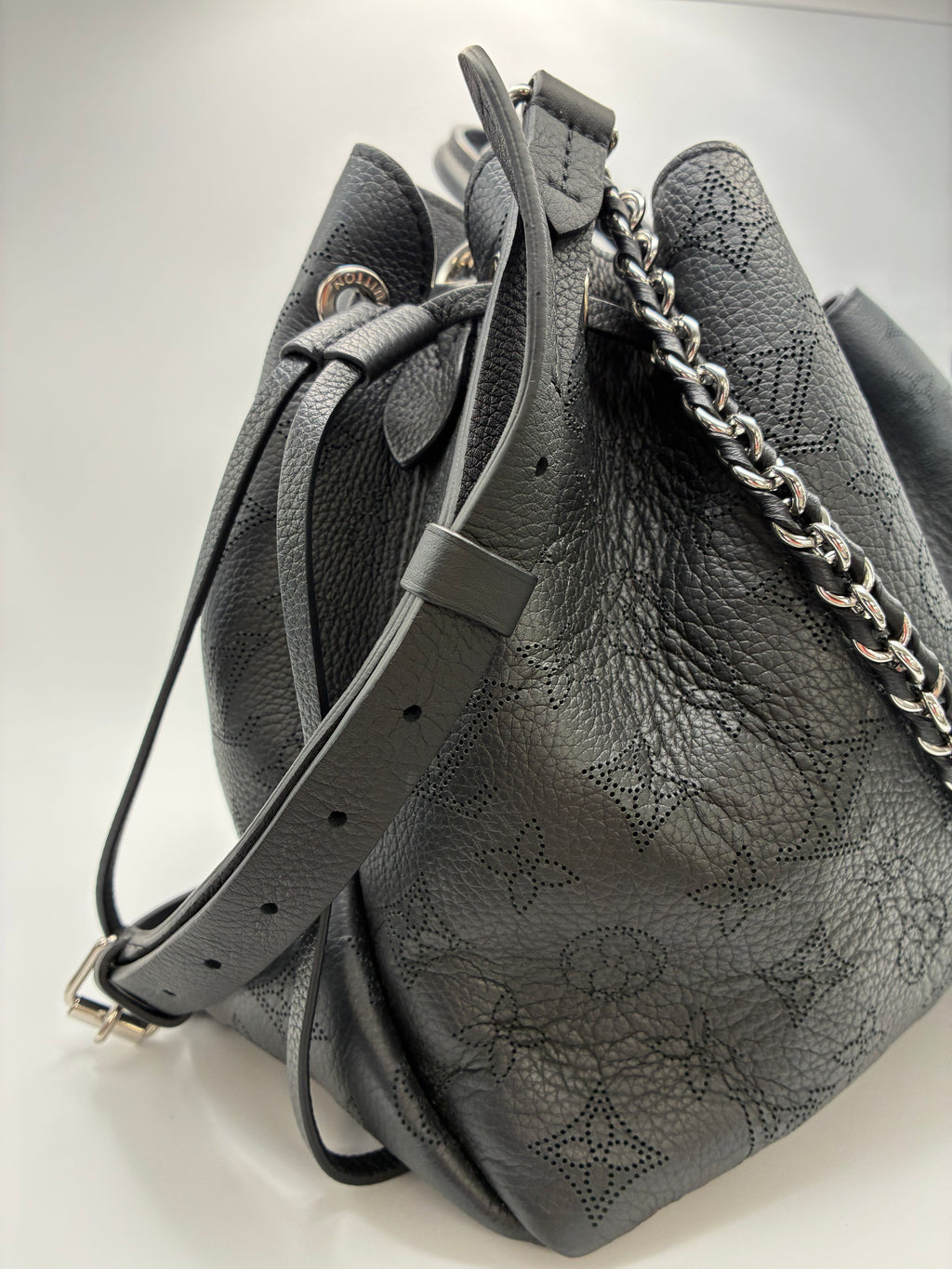 Louis Vuitton Bella Tote Black