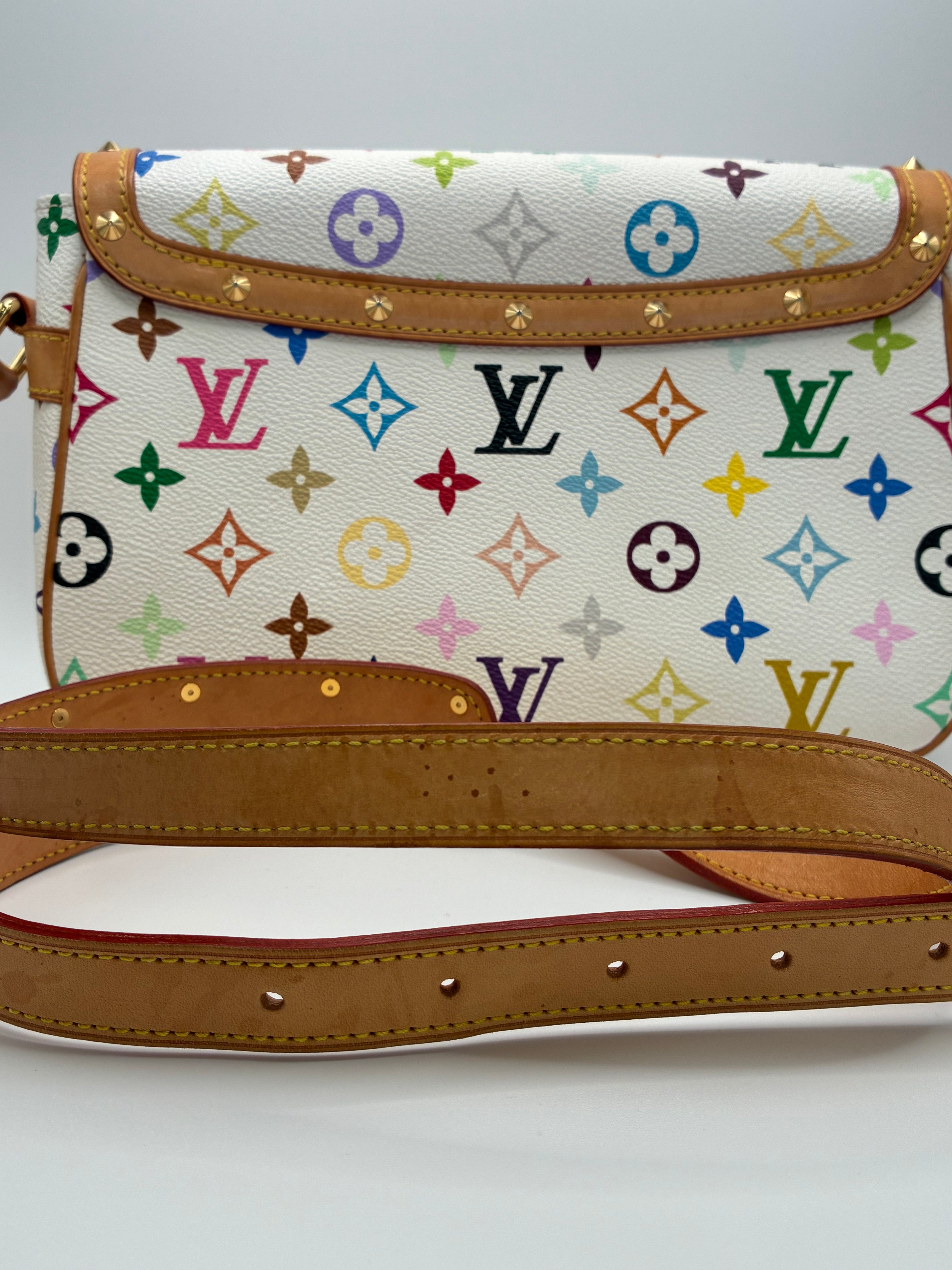 Louis Vuitton Solange