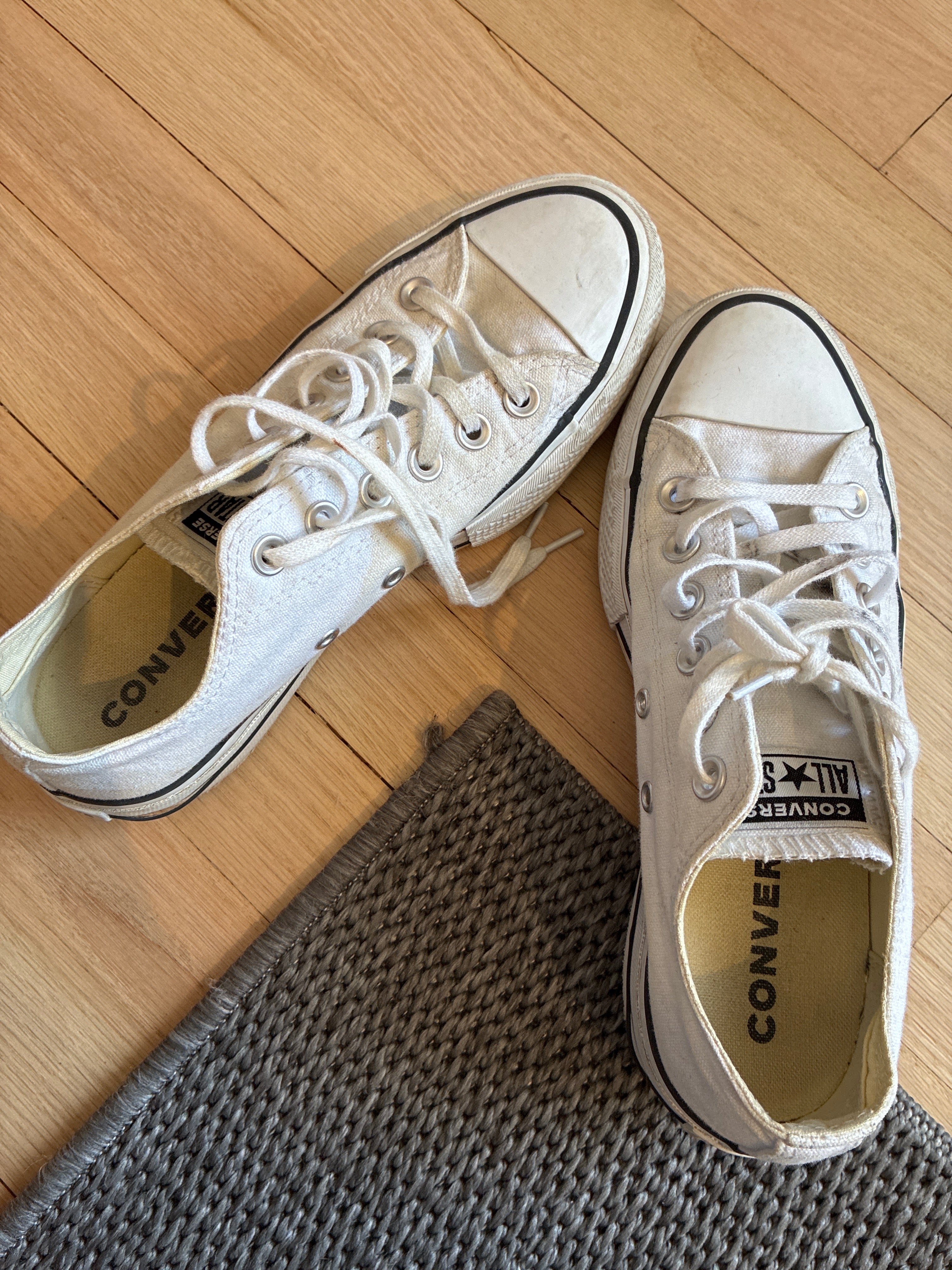 Converse Platform Low Tops - White
