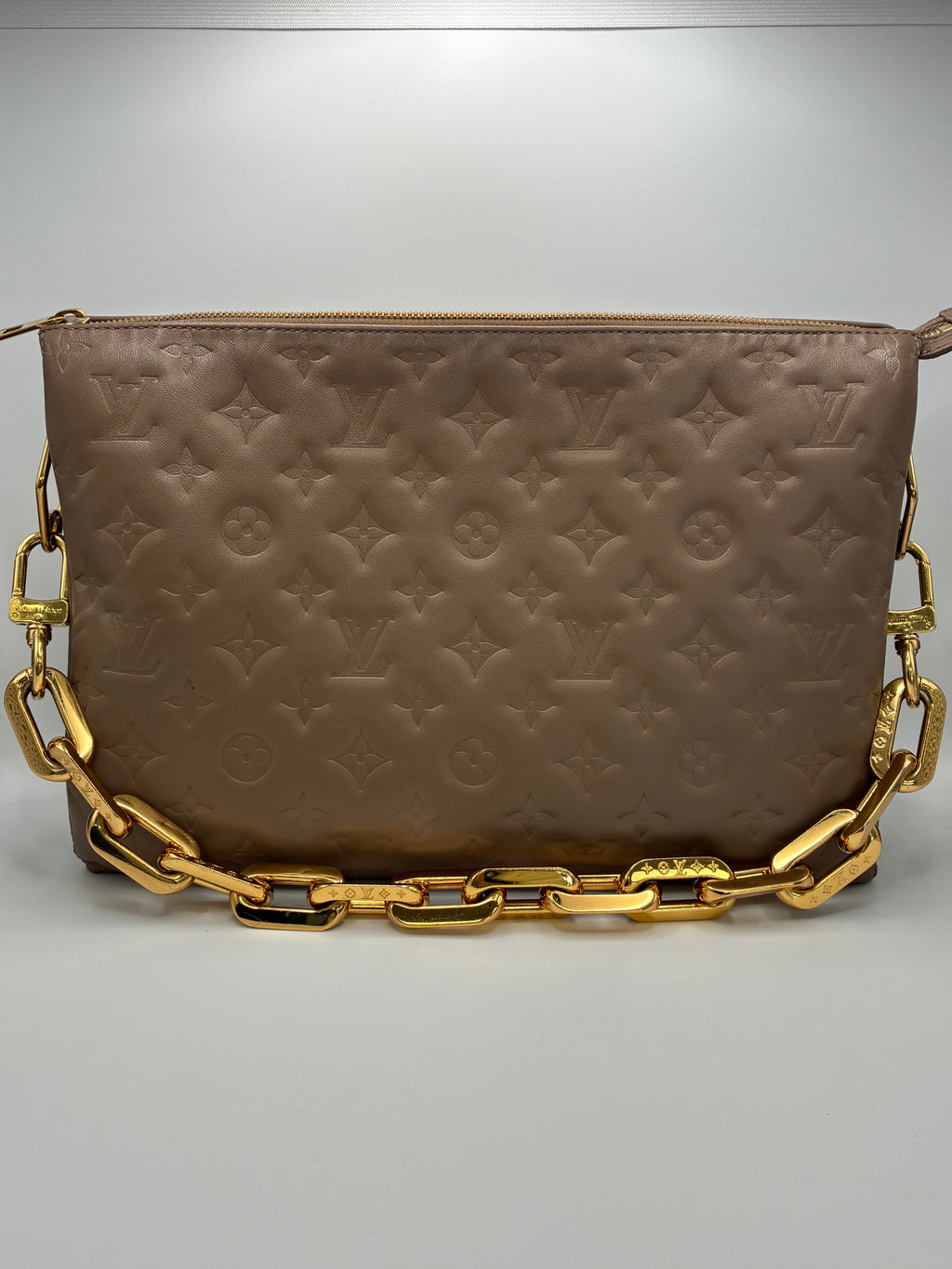 Louis Vuitton Coussin MM