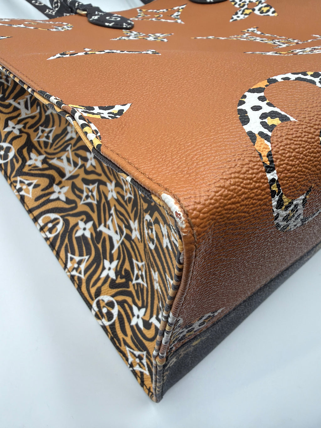 Louis Vuitton Giant Jungle Monogram OnTheGo GM tote bag