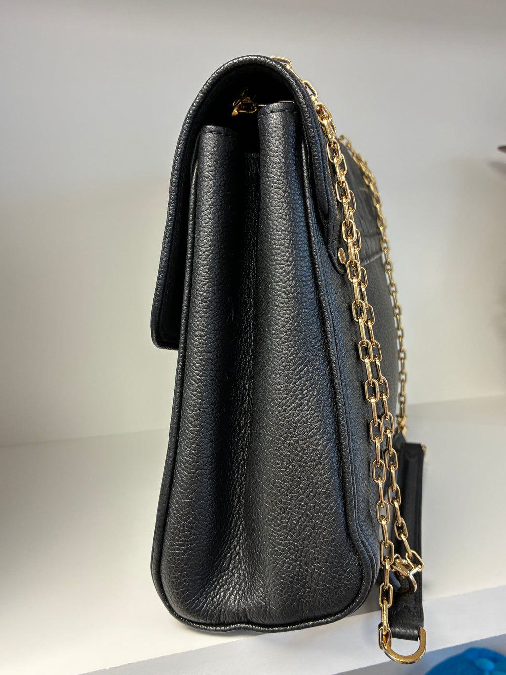 Louis Vuitton: Saint
Germain MM