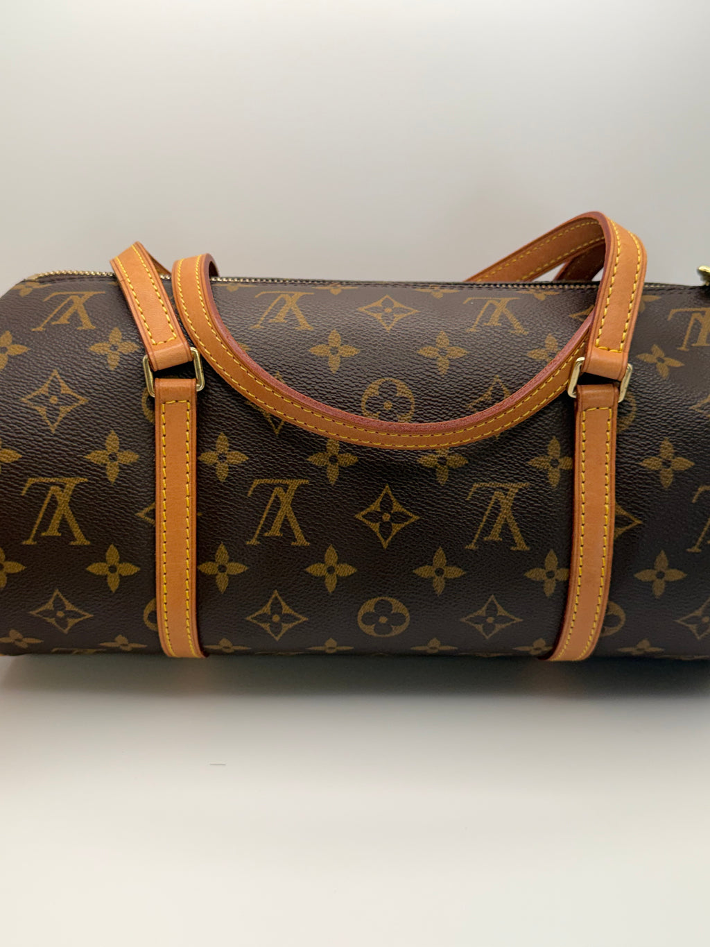 Louis Vuitton Papillon 30
Monogram