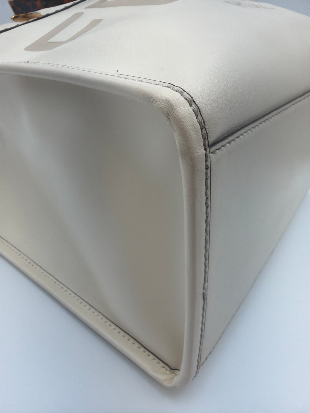 Fendi Vitello King Plexiglass Logo Embossed Medium Fendi Sunshine Shopper Tote Moon Ivory