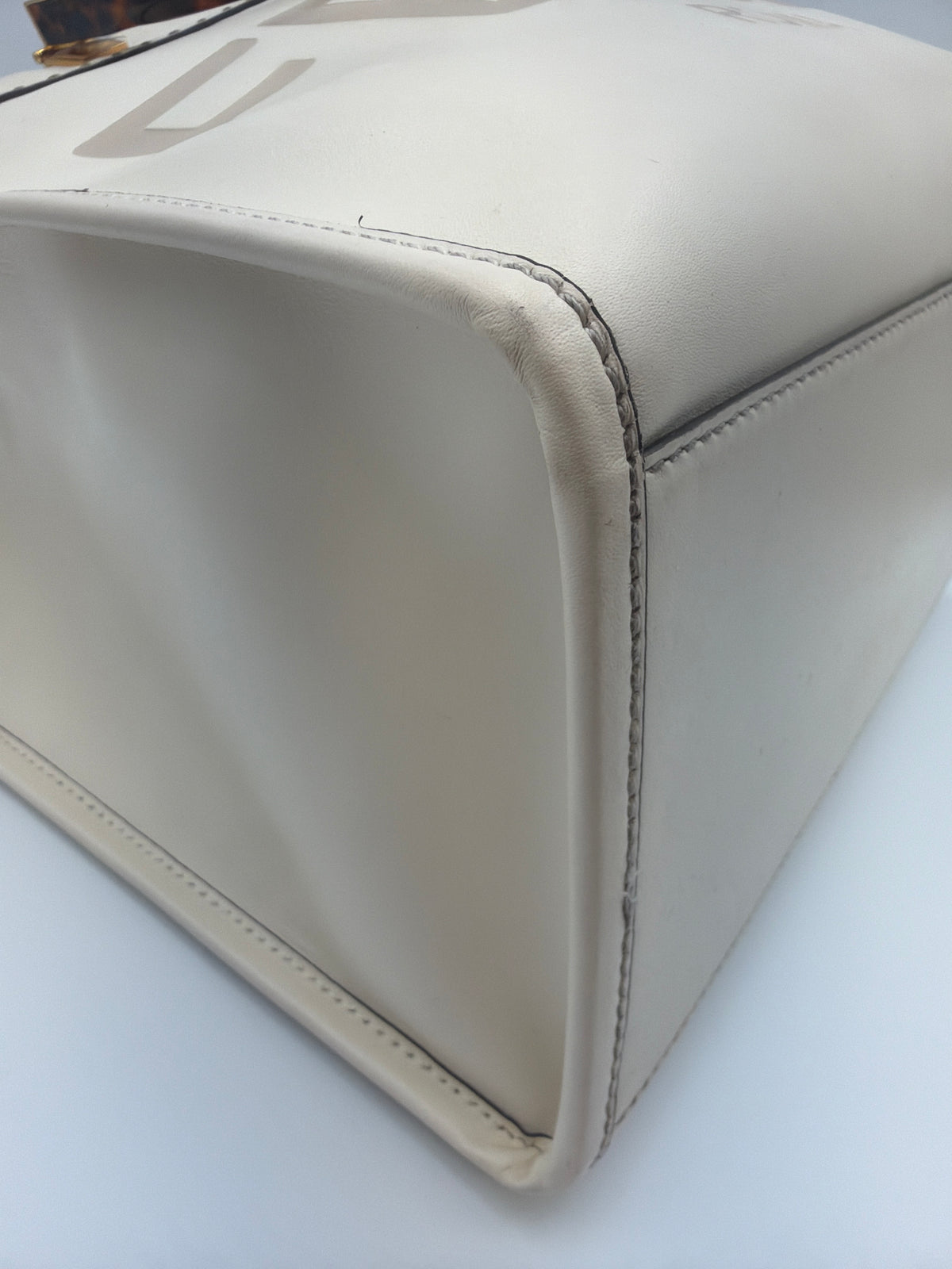 Fendi Vitello King Plexiglass Logo Embossed Medium Fendi Sunshine Shopper Tote Moon Ivory