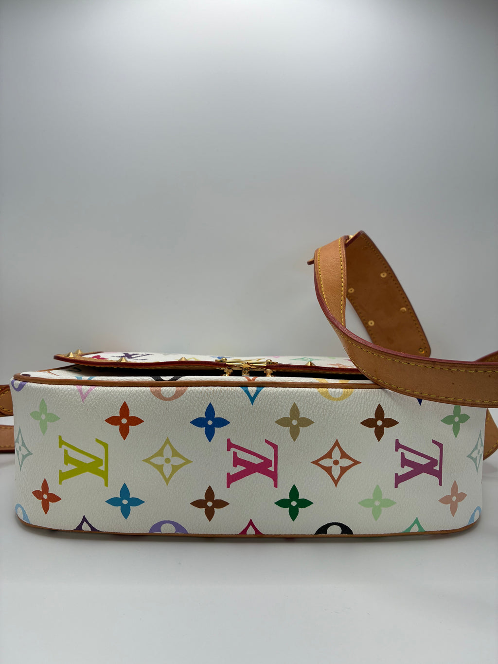 Louis Vuitton Solange