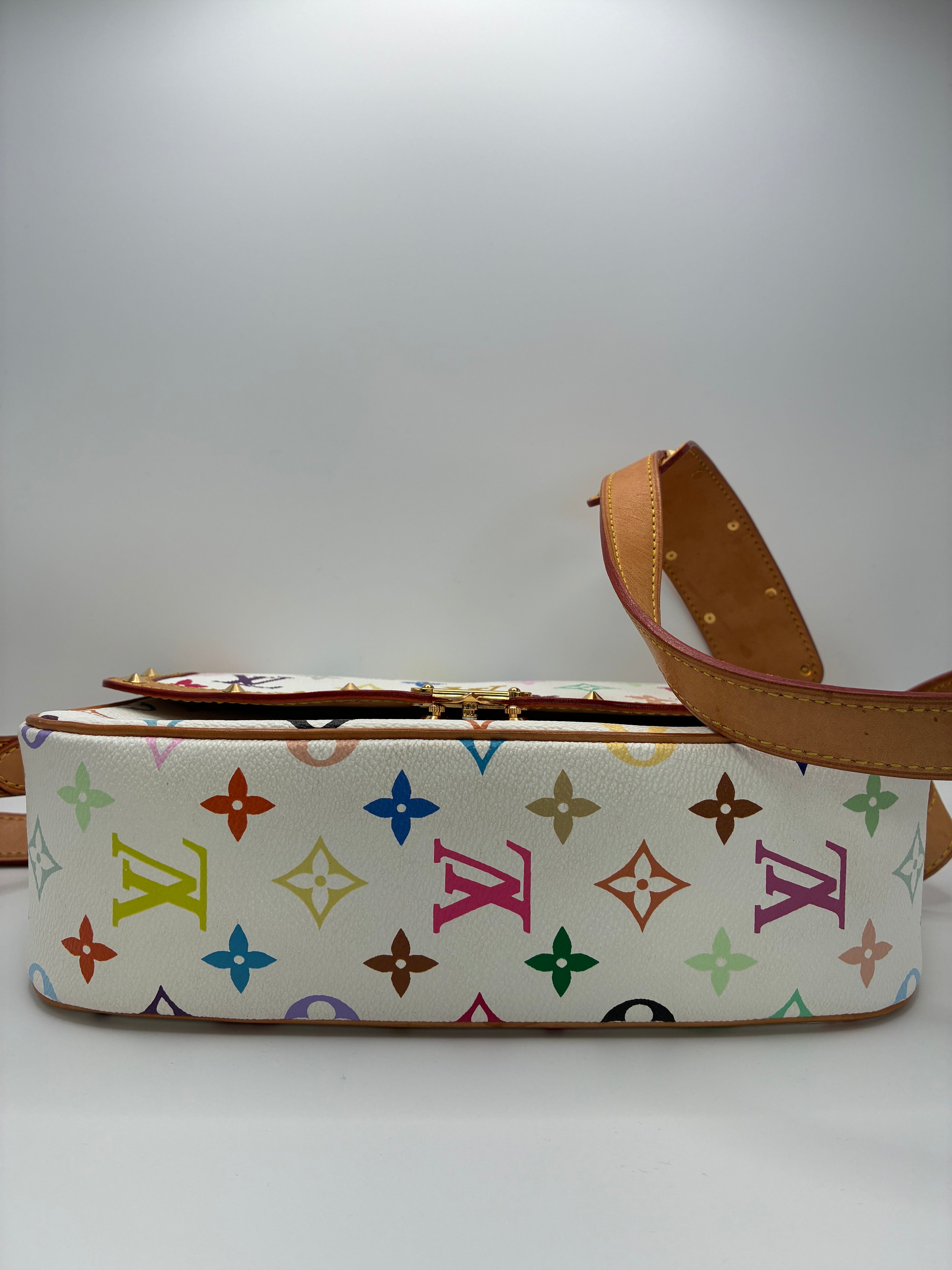 Louis Vuitton Solange