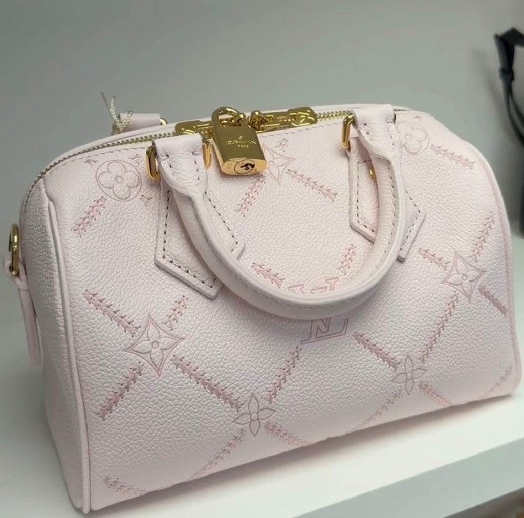 Louis Vuitton Speedy Bandouliere 20 🩷Pink Leather