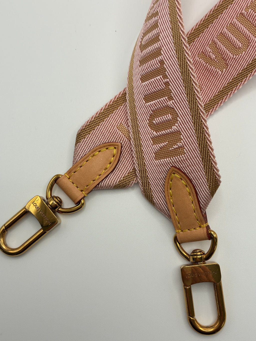 Louis Vuitton - Like New Multi Pochette Accessories - Pink Strap