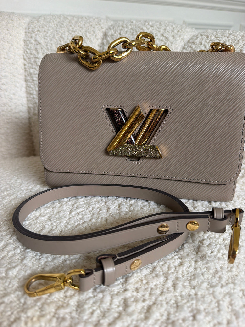 Louis Vuitton Twist MM Beige Epi Leather Bag