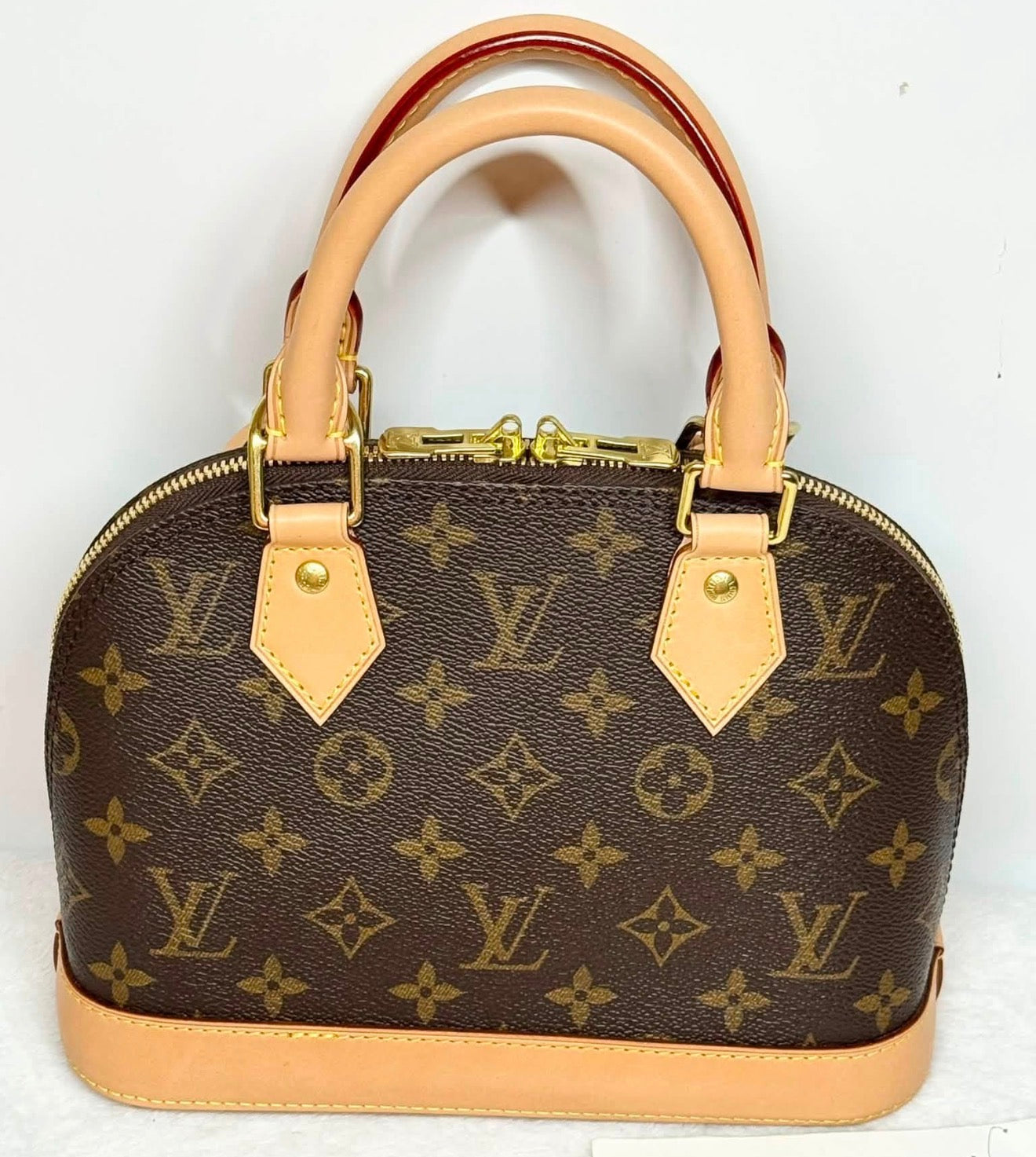 Louis Vuitton Alma BB - Like New