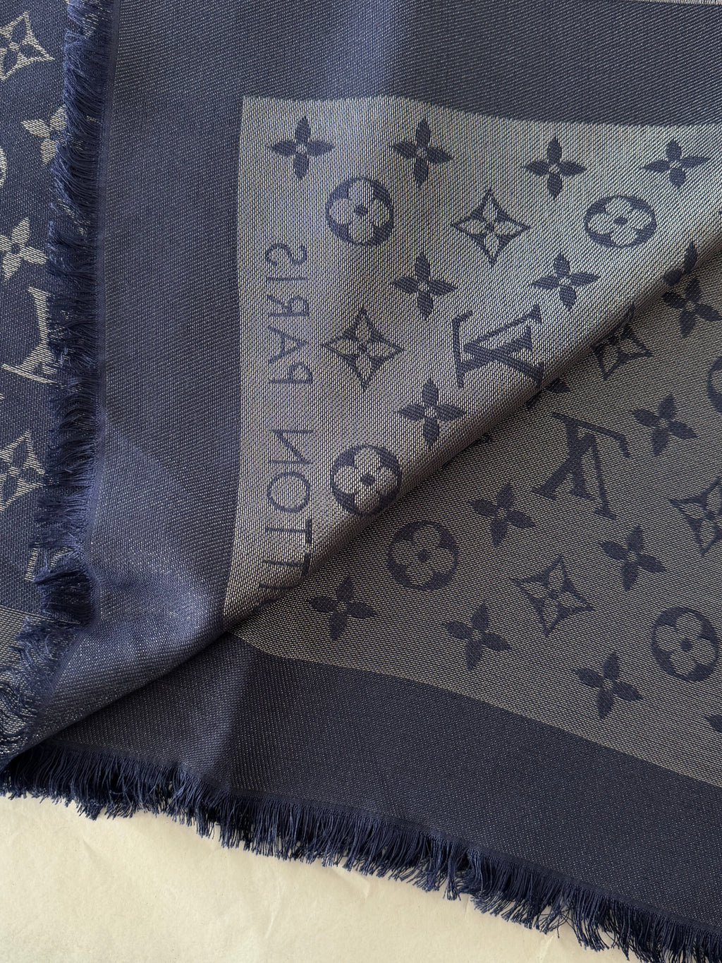 Louis Vuitton So Shine Shawl Blue