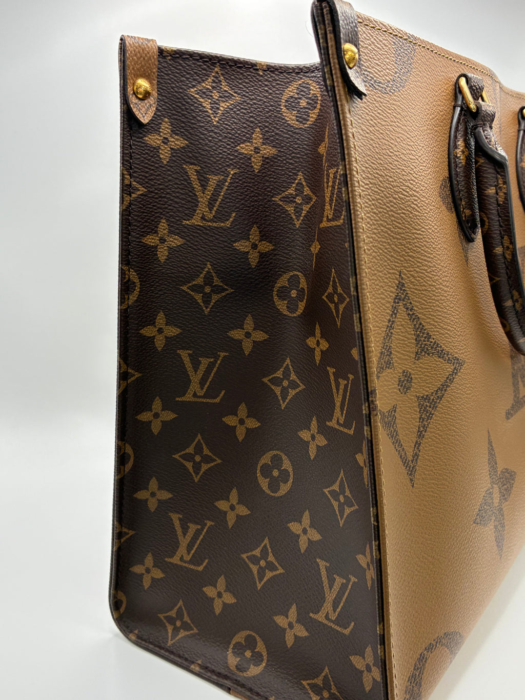 Louis Vuitton OnTheGo Reverse Monogram MM