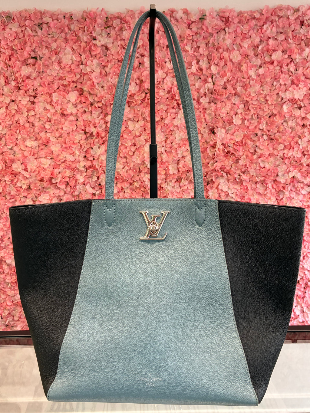 Louis Vuitton Lockme Cabas Tote