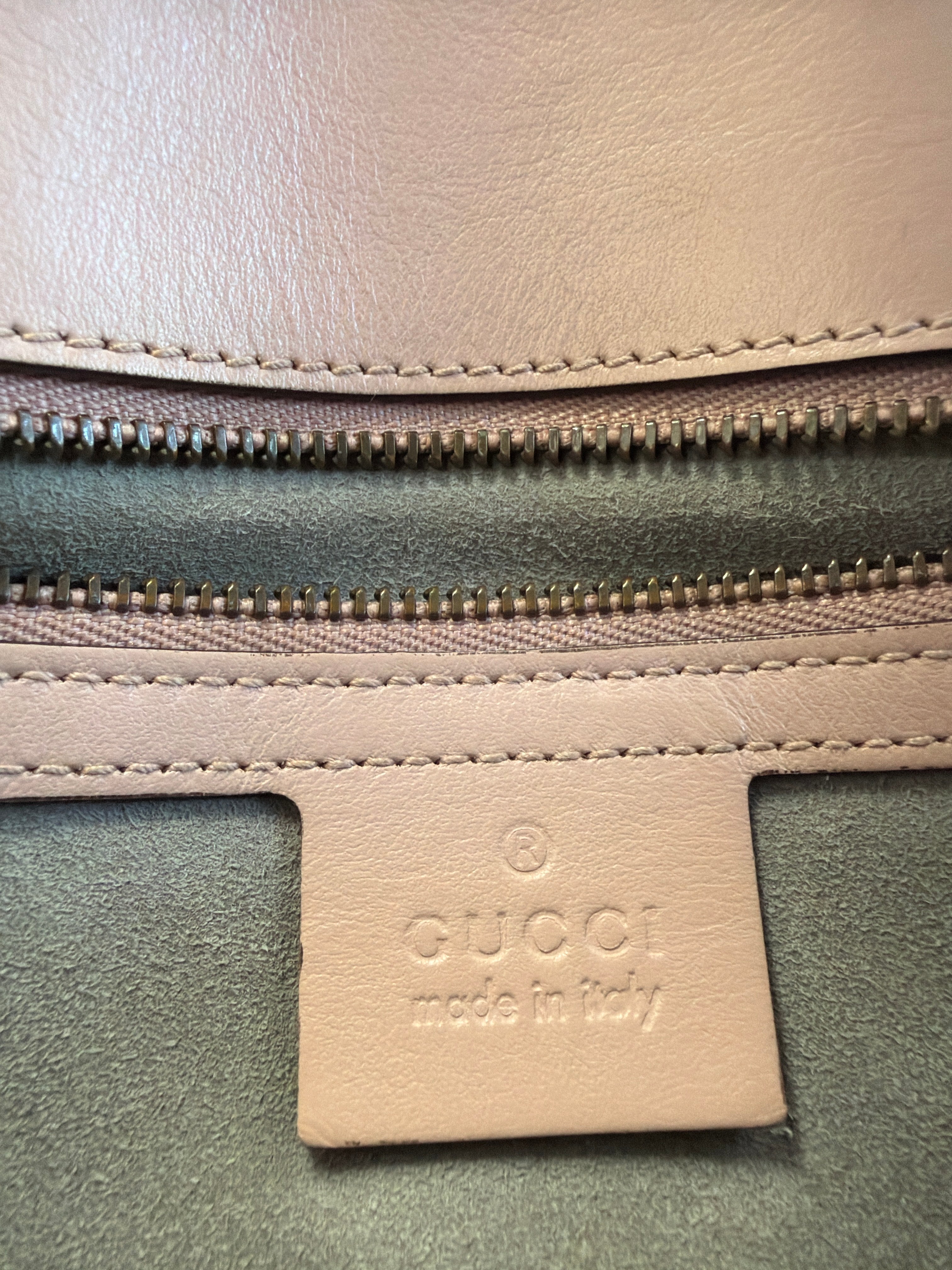 Gucci GG Marmont 26