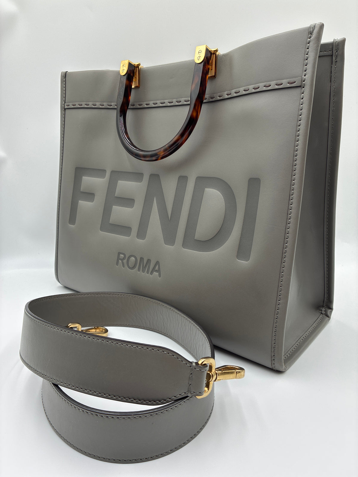 Fendi Vitello King Plexiglass Logo Embossed Medium Fendi Sunshine Shopper Tote Moon
