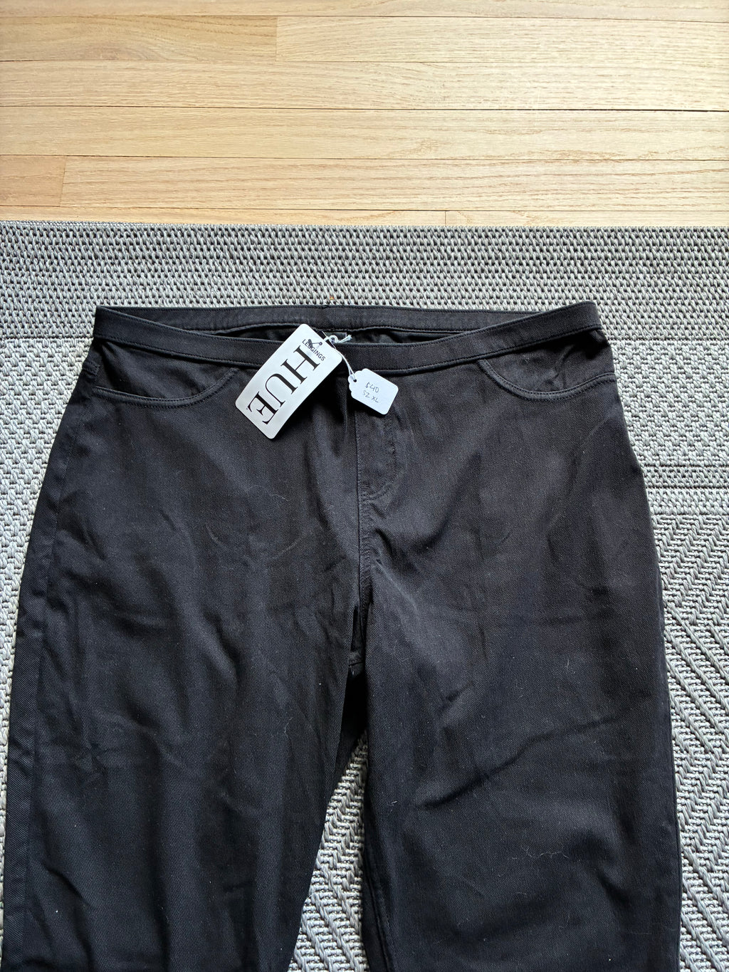 HUE black pants