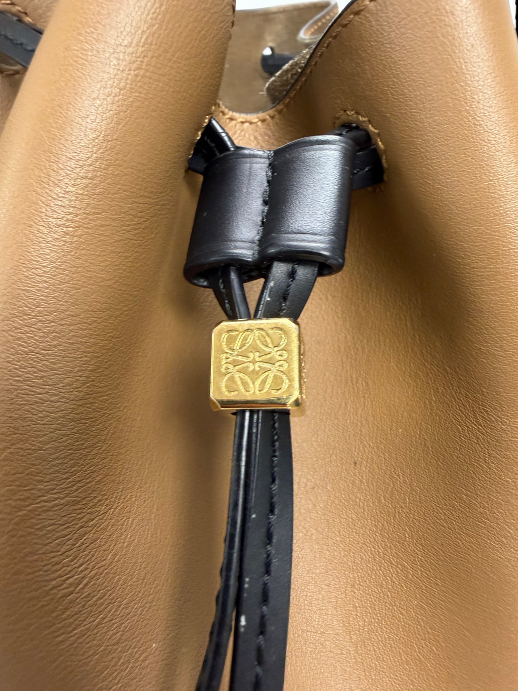 Loewe Balloon Bag