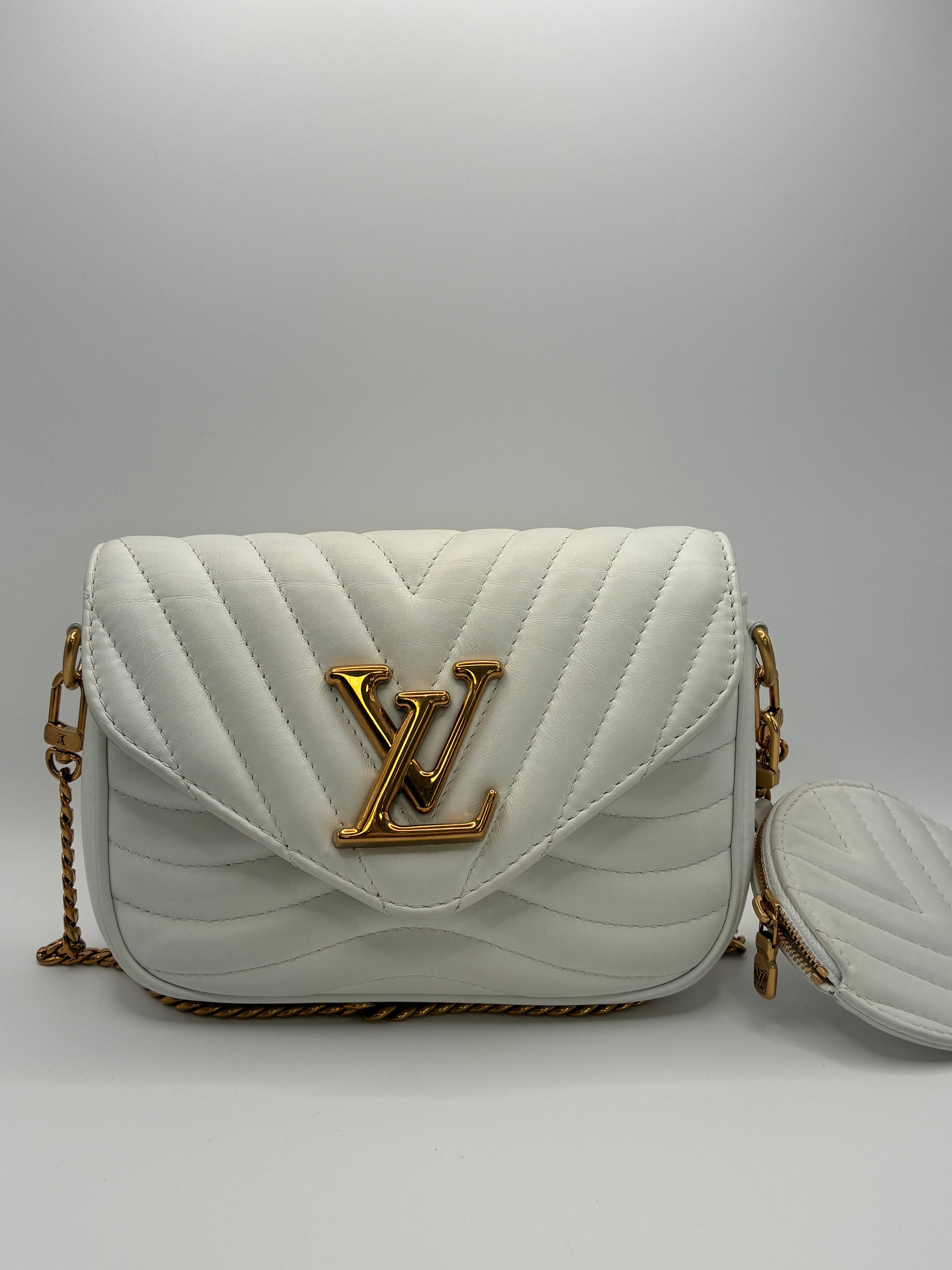 Louis Vuitton Calfskin New Wave Multi Pochette in white quilted leather