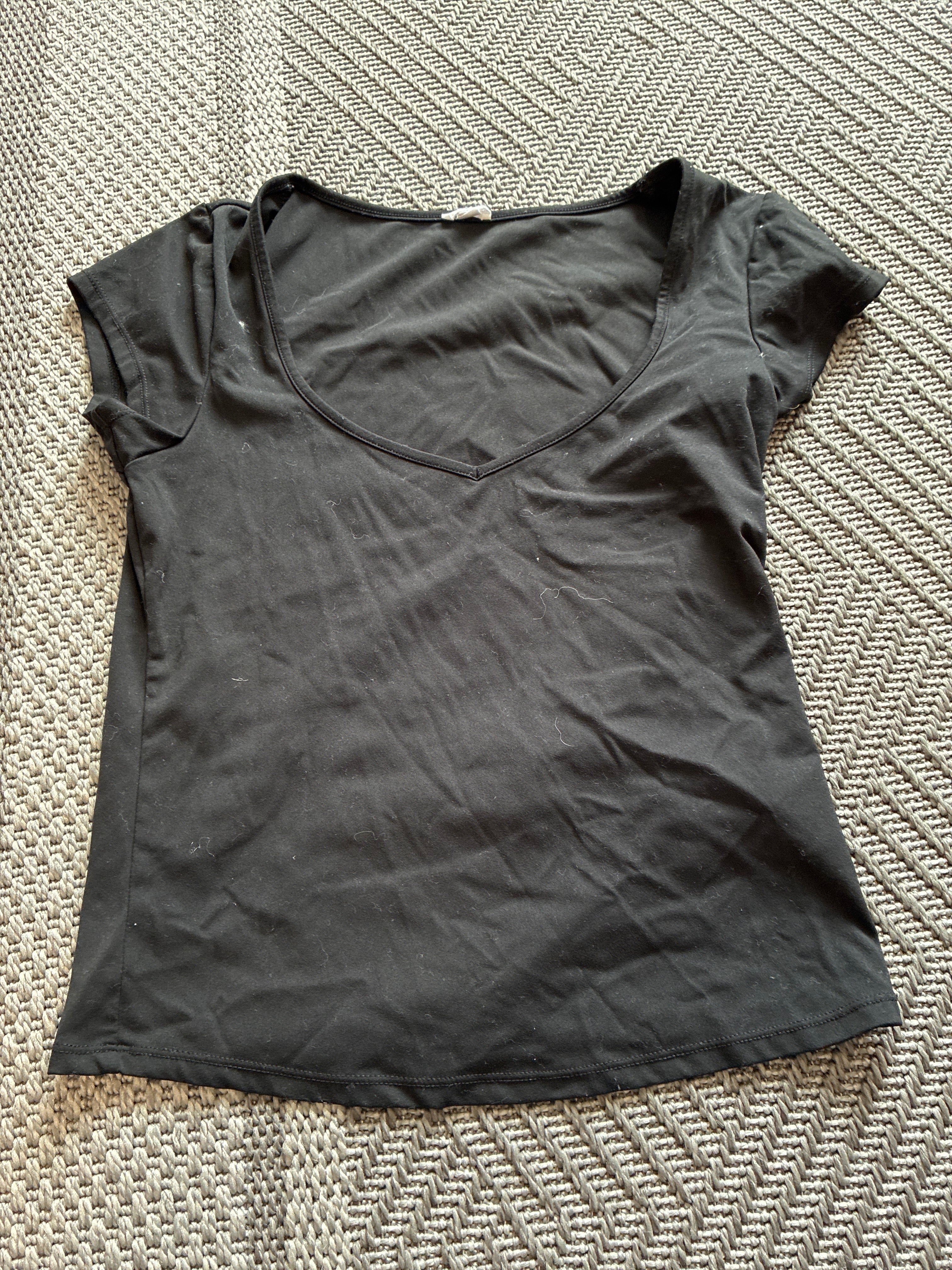 Garage V-neck