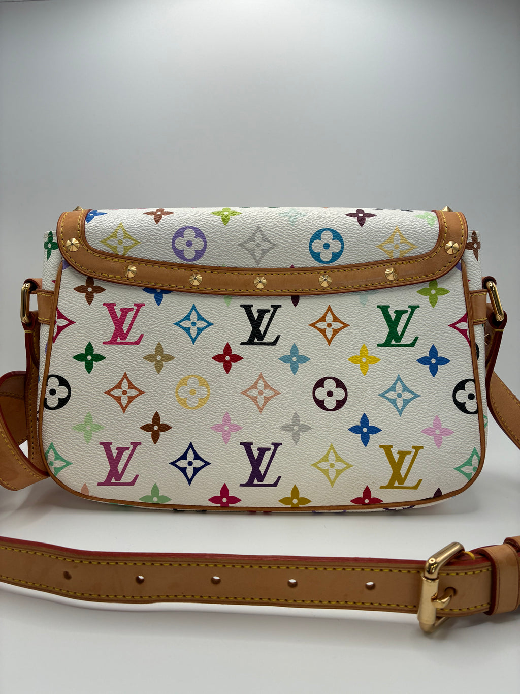 Louis Vuitton Solange