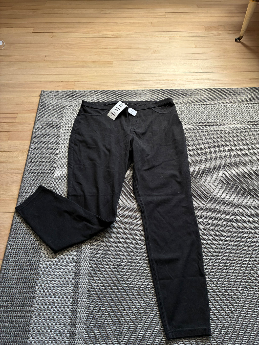 HUE black pants