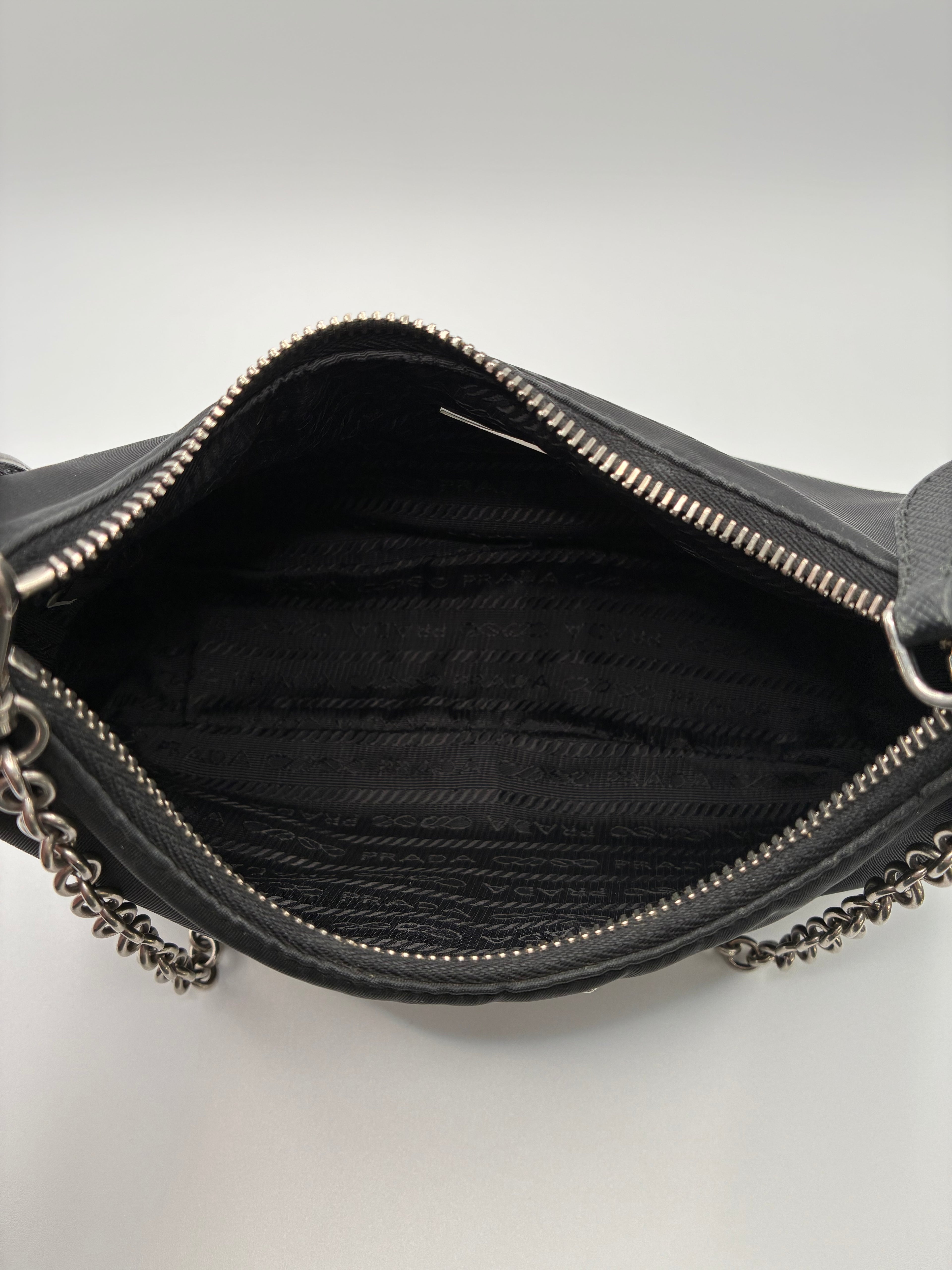 Prada Re-Edition 2005 Black - Like New