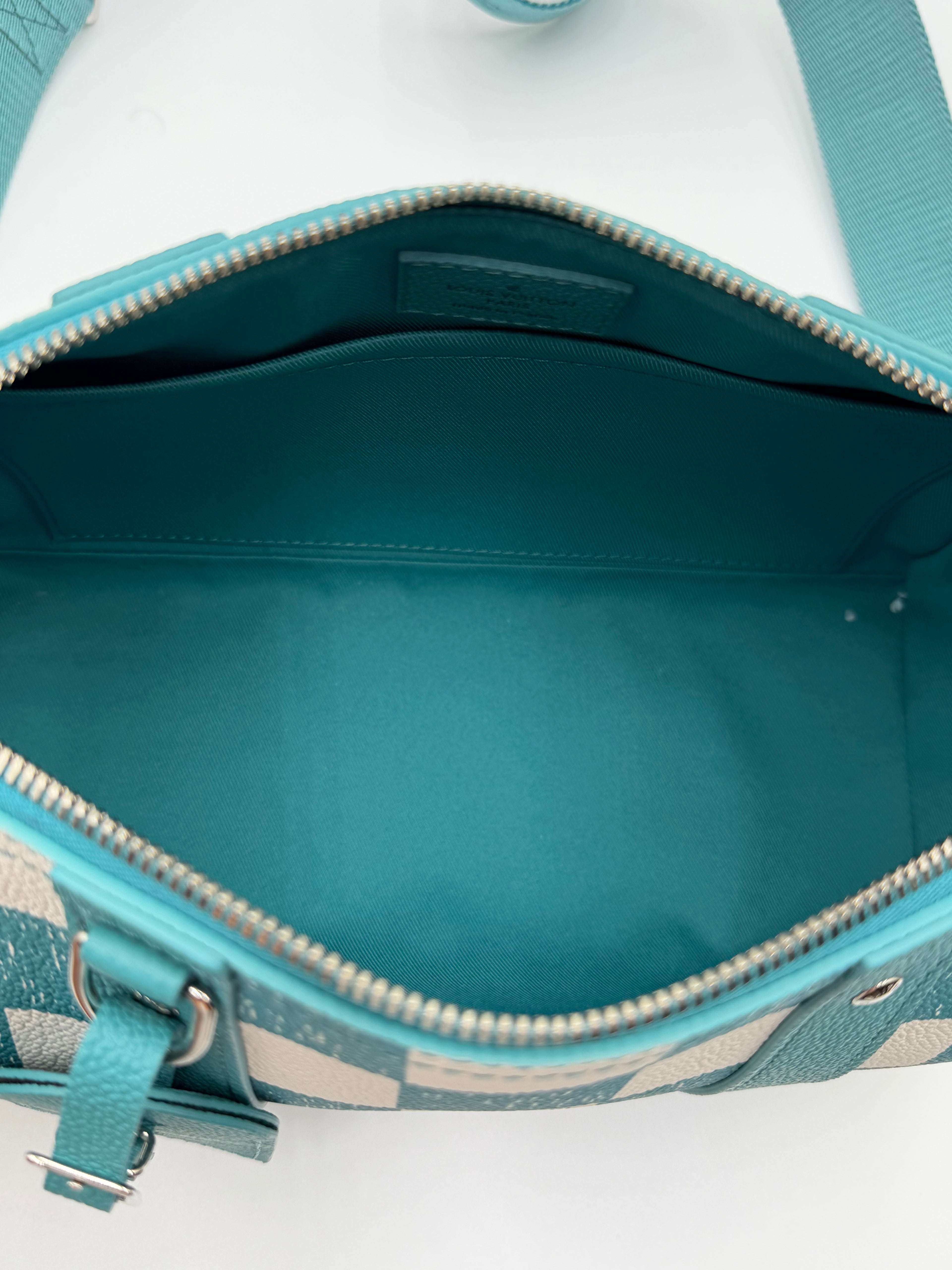 Louis Vuitton - Virgil Abloh’s - Marque Déposée Damier City Keepall- Like New never used !