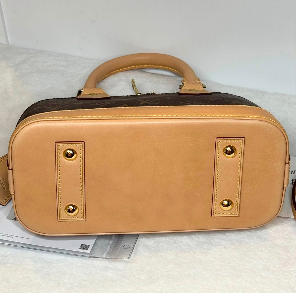 Louis Vuitton Alma BB - Like New
