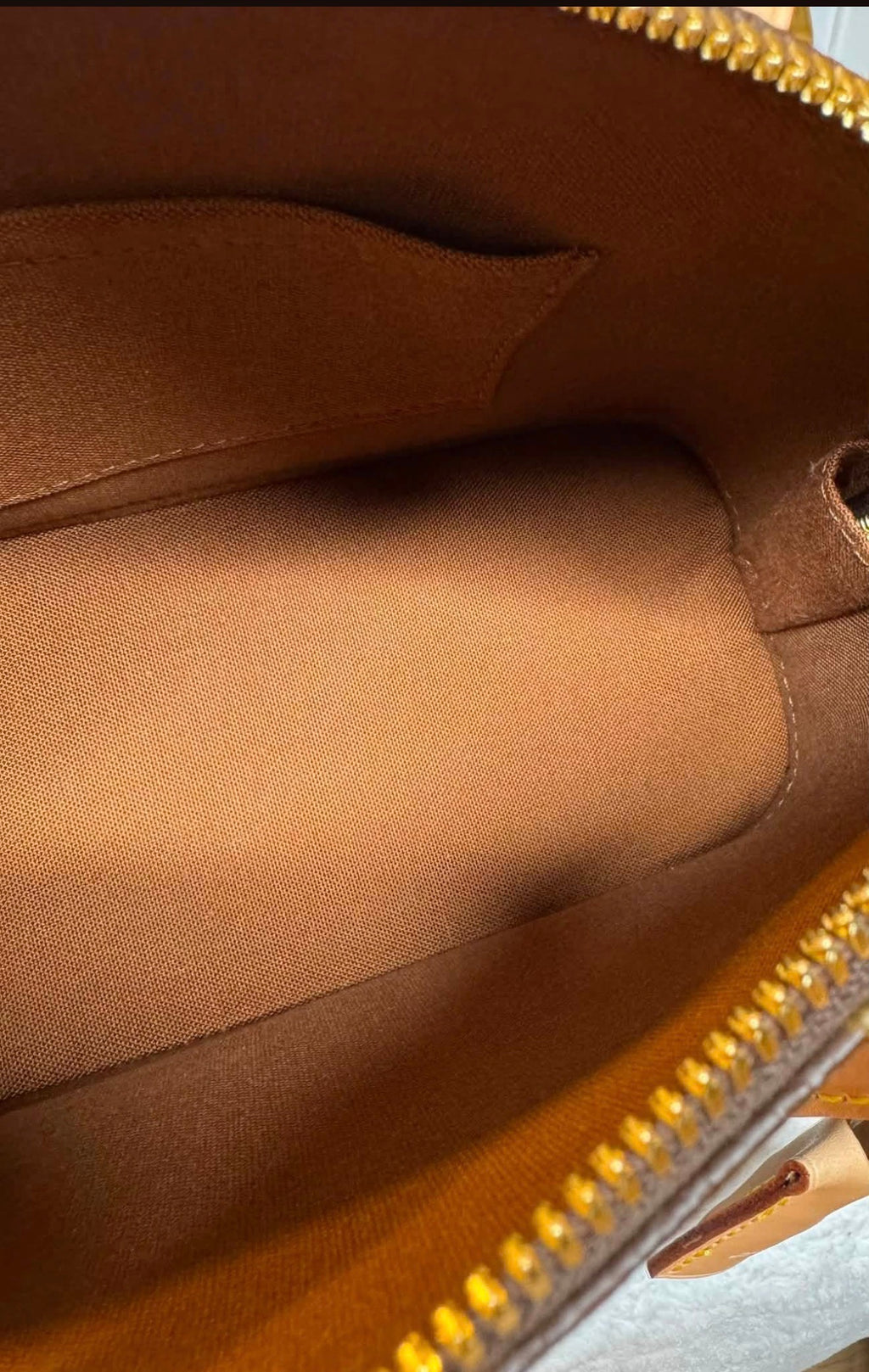 Louis Vuitton Alma BB - Like New