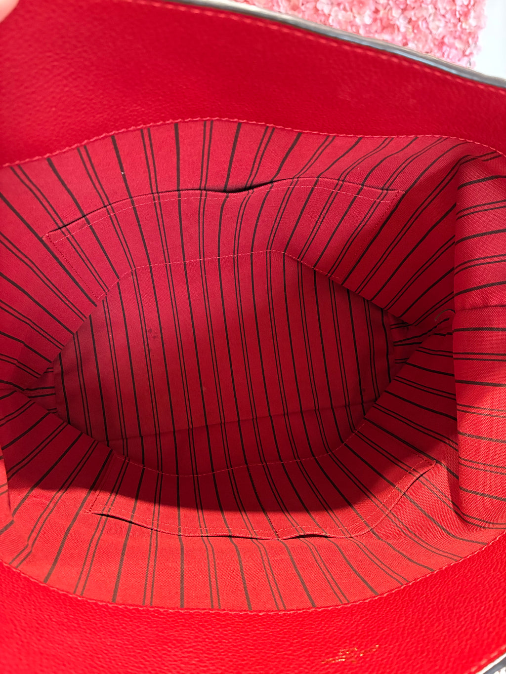 Louis Vuitton Empreinte Mélie Cherry Hobo