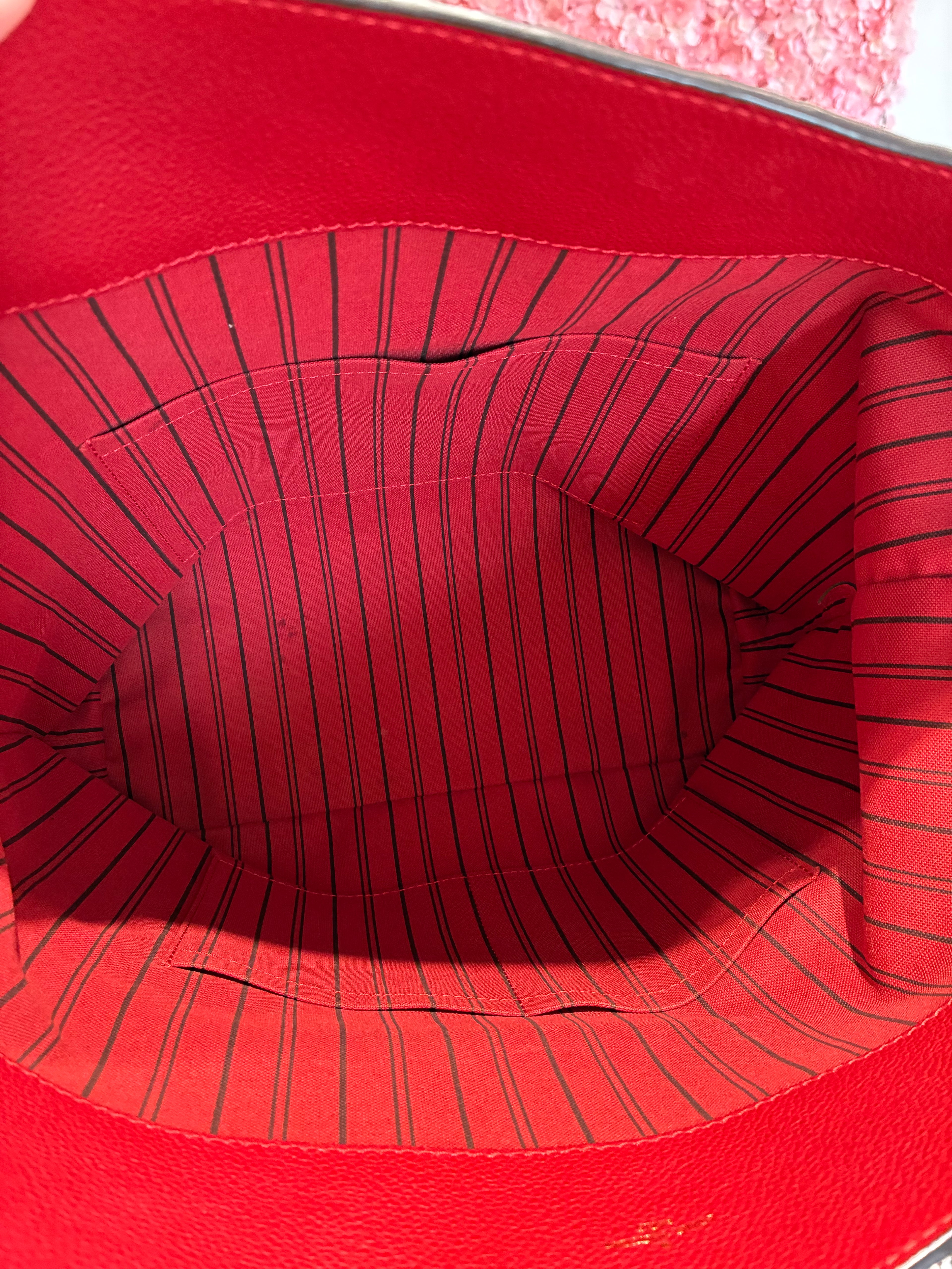 Louis Vuitton Empreinte Mélie Cherry Hobo