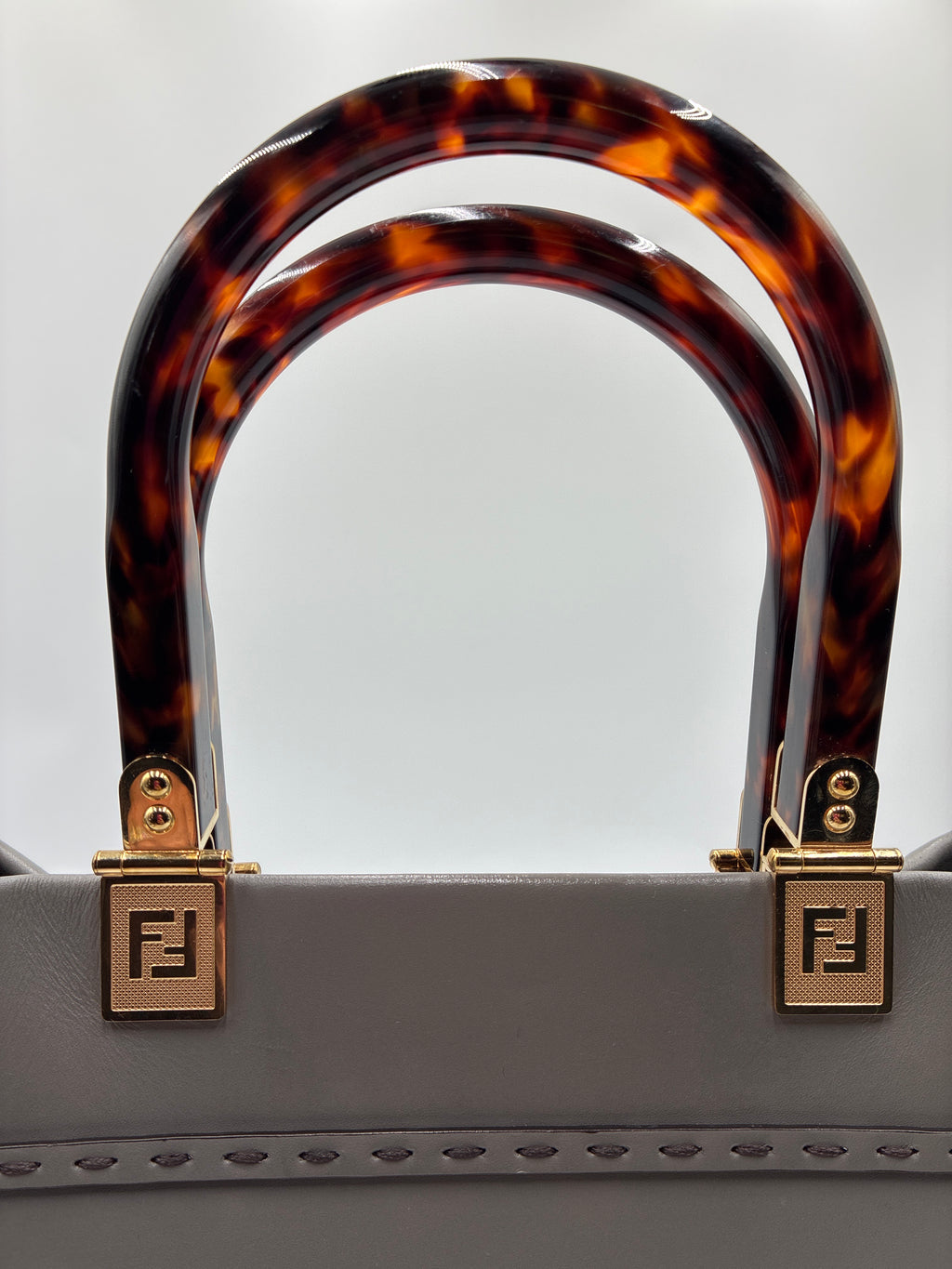 Fendi Vitello King Plexiglass Logo Embossed Medium Fendi Sunshine Shopper Tote Moon