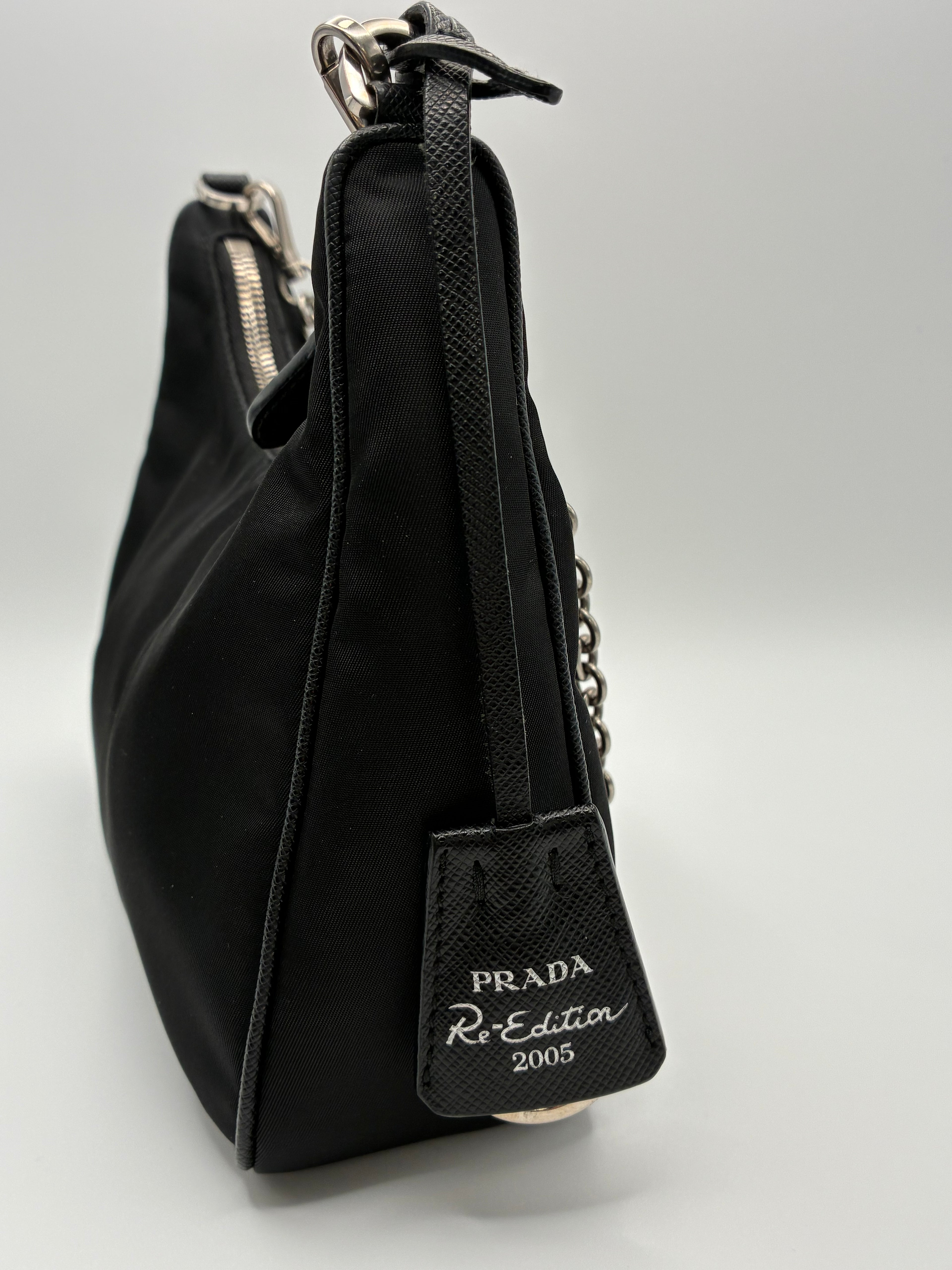 Prada Re-Edition 2005 Black - Like New