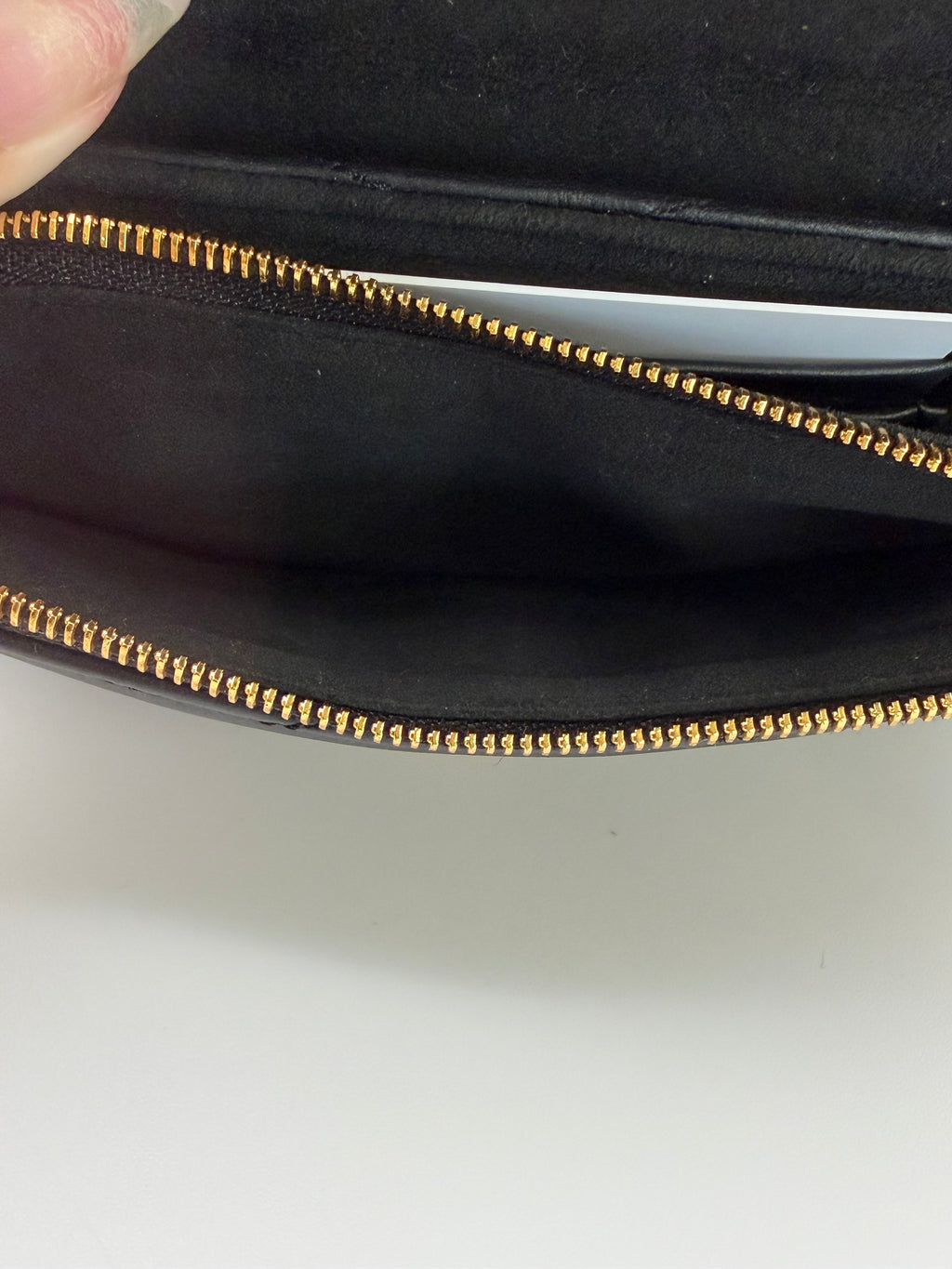 Louis Vuitton NEW WAVE CHAIN POCHETTE BLACK