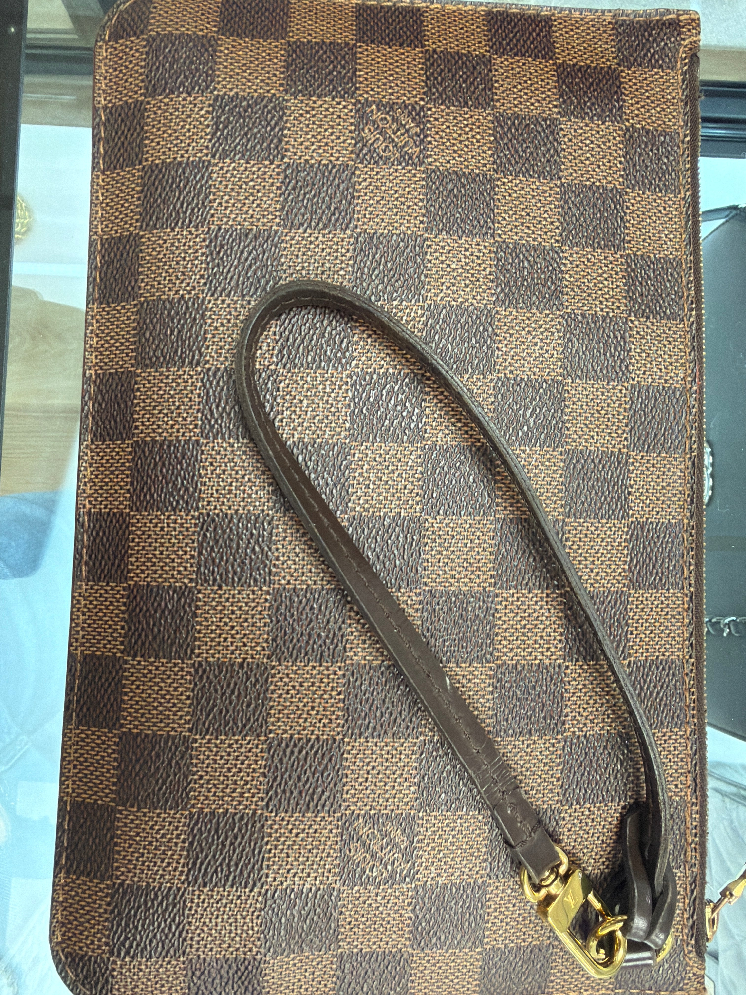 Louis Vuitton Neverfull MM in Damier Ebene