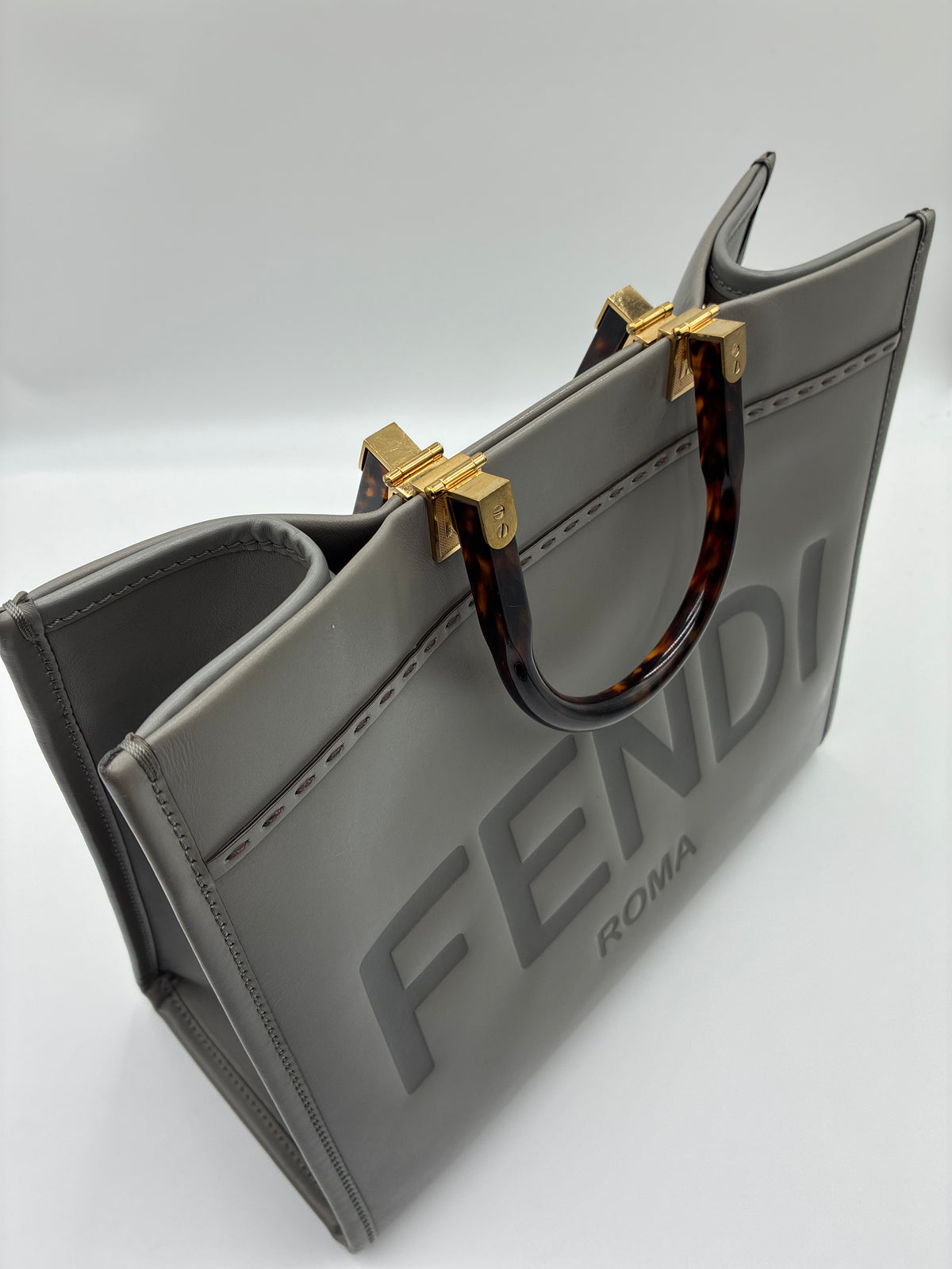 Fendi Vitello King Plexiglass Logo Embossed Medium Fendi Sunshine Shopper Tote Moon